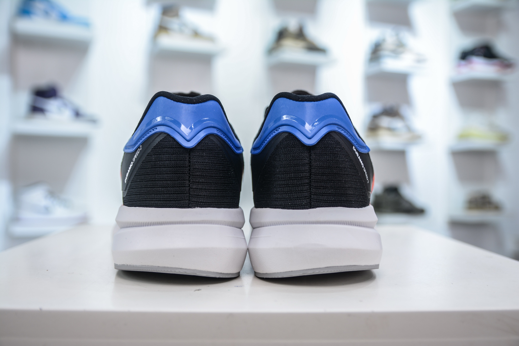 adidas Duramo Speed 2 轻量跑鞋清风系列 复古网面透气跑步鞋 IH8205