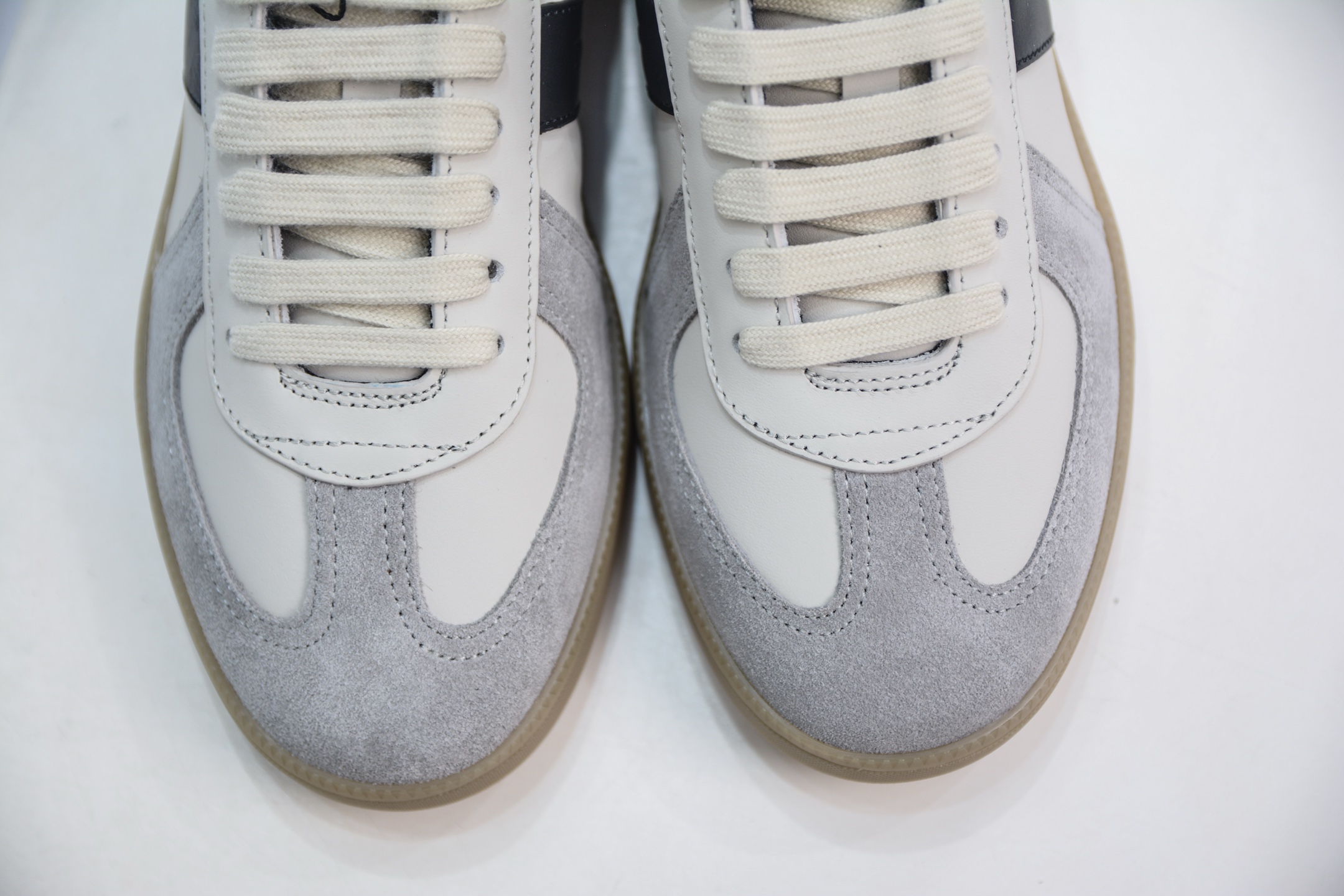 Dior B01 Matchpoint Sneakers, Round Toe, Lace-Up, Leather, CD Icon, Rubber Sole 10 i1748369556791 8895 0 8