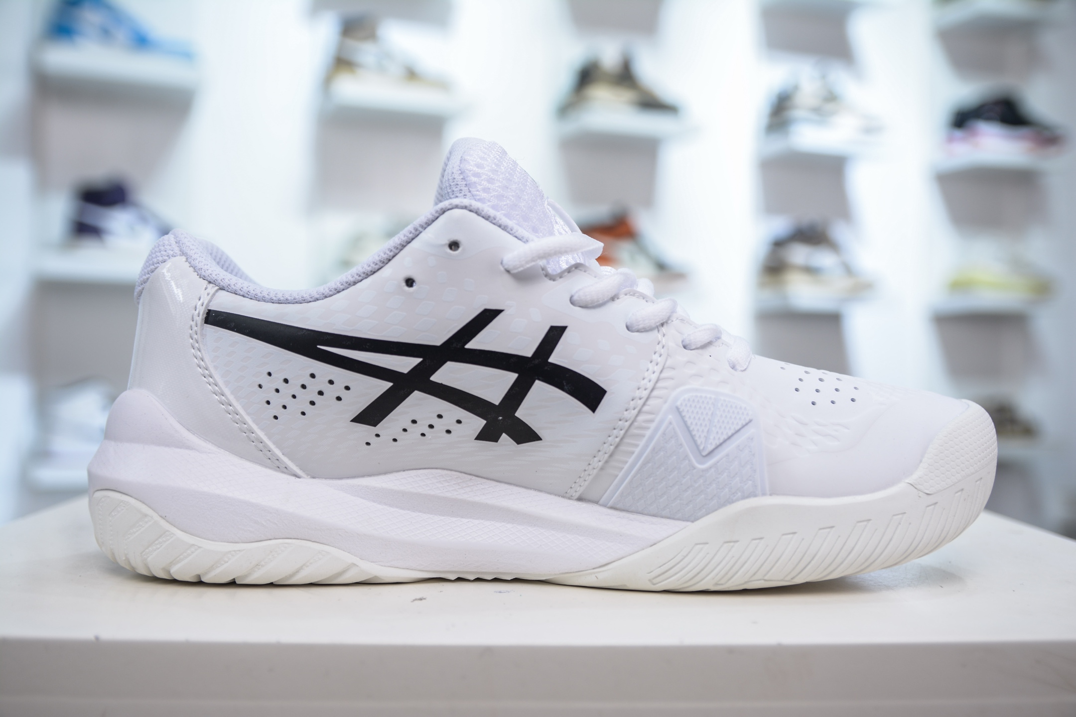 Asics Gel-Challenger 14 White/Black Lightweight Tennis Shoes for Women 3 i1748369781134 9259 0 2