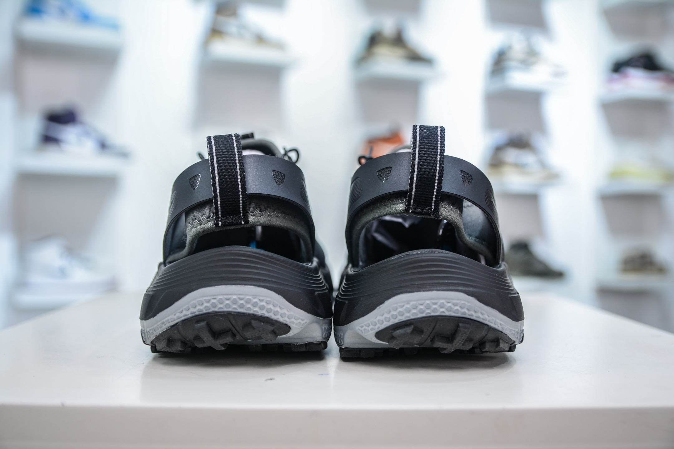 HK纯原 HOKA One One Vibram 轻量溯溪鞋 1016311/ATBC
