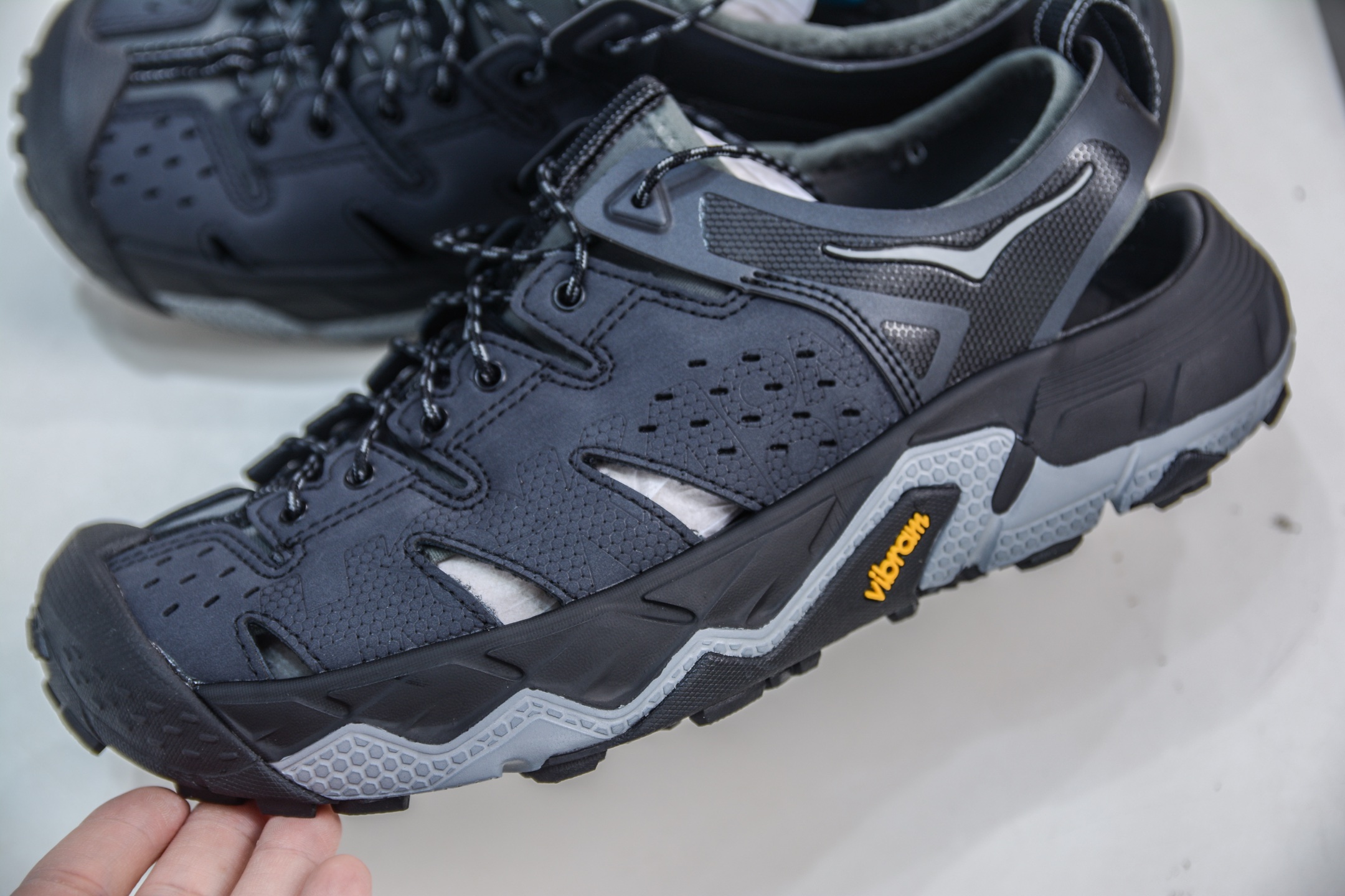 HK纯原 HOKA One One Vibram 轻量溯溪鞋 1016311/ATBC