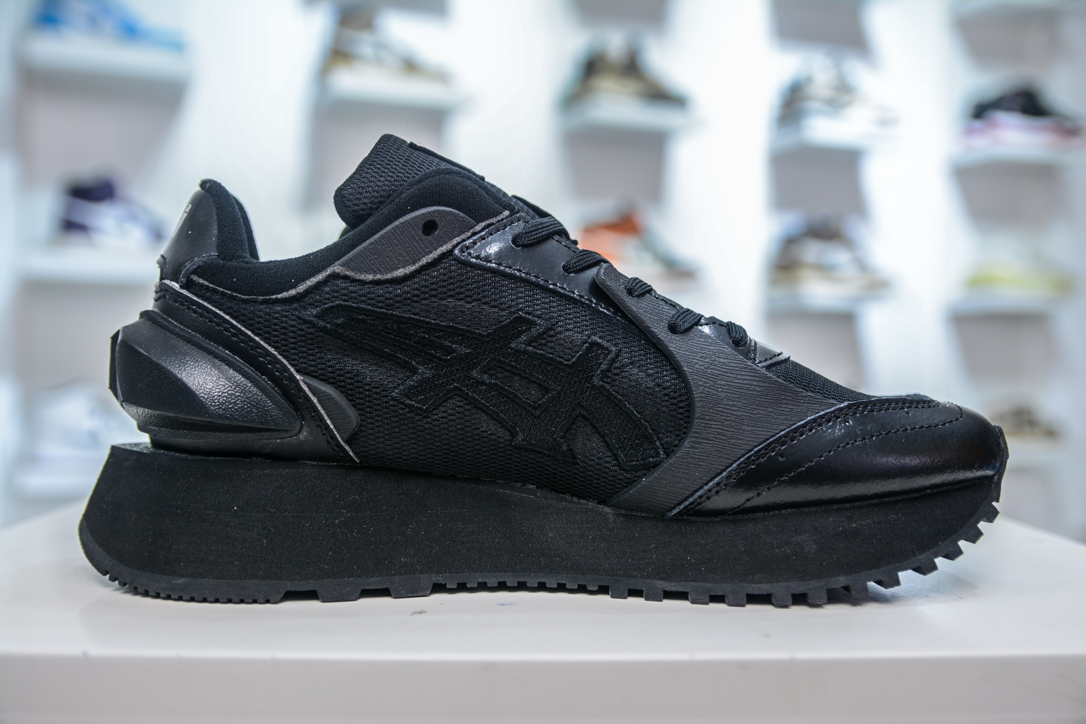 鬼冢虎 Onitsuka Tiger MOAGE CO Low 摩纳哥CO系列低帮厚底复古经典百搭休闲慢跑鞋 1183C438-001