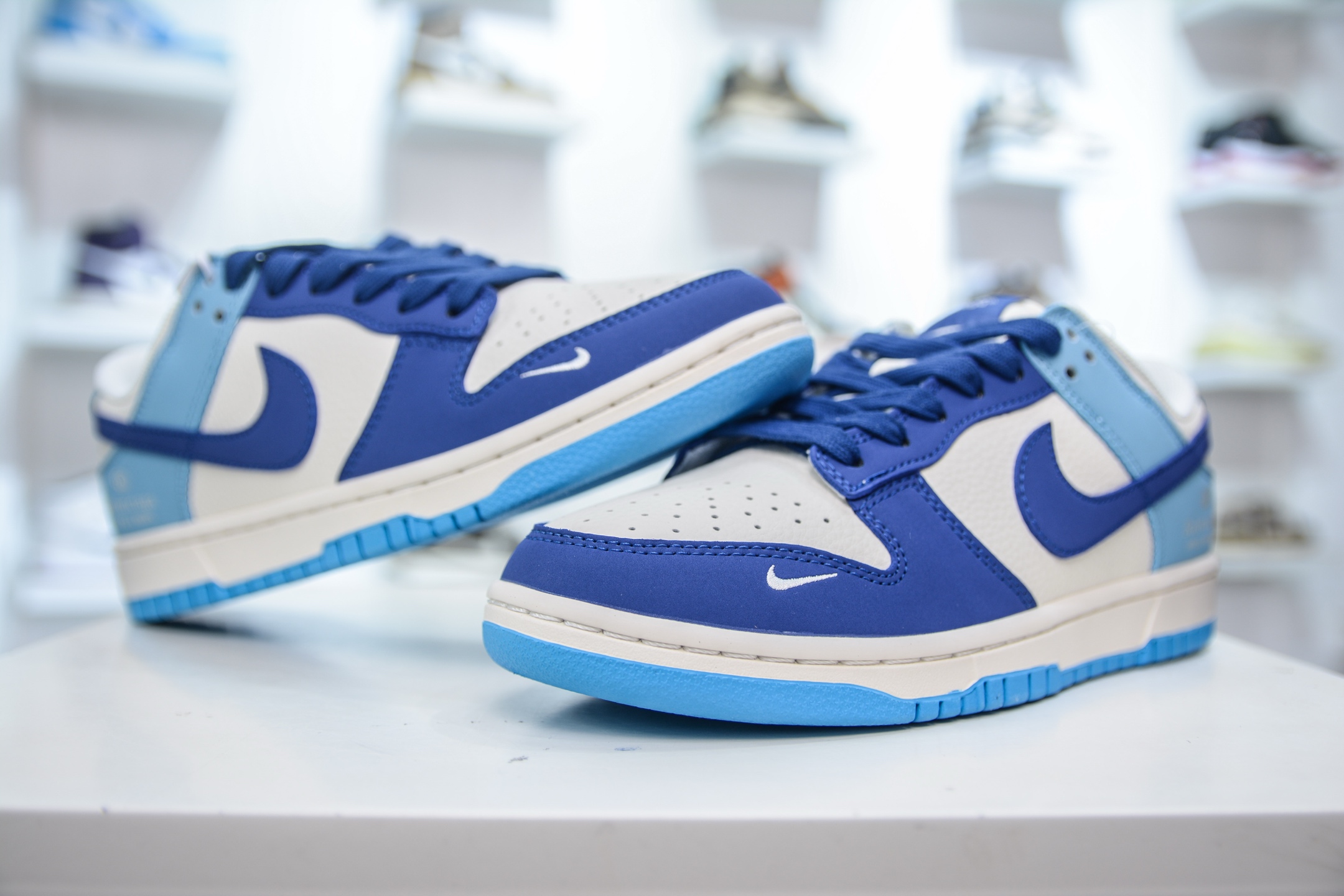 Nike SB Dunk Low x Balenciaga 巴黎世家-白深浅蓝拼接 ZH2598-275