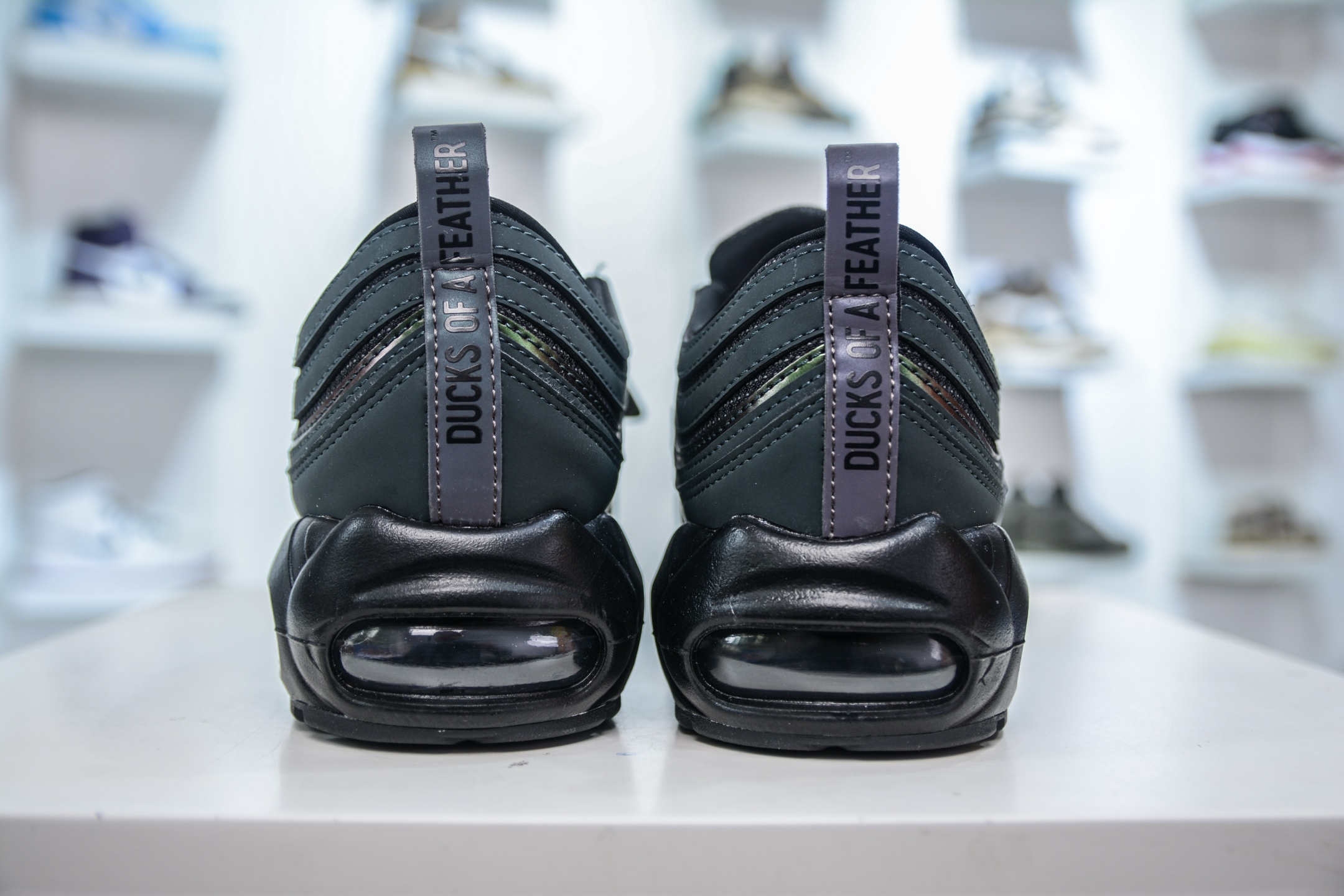 Division St. x Nike Air Max 97 Ducks of a Feather Thunder 复刻黑灰 复古休闲跑步鞋 II1711-900
