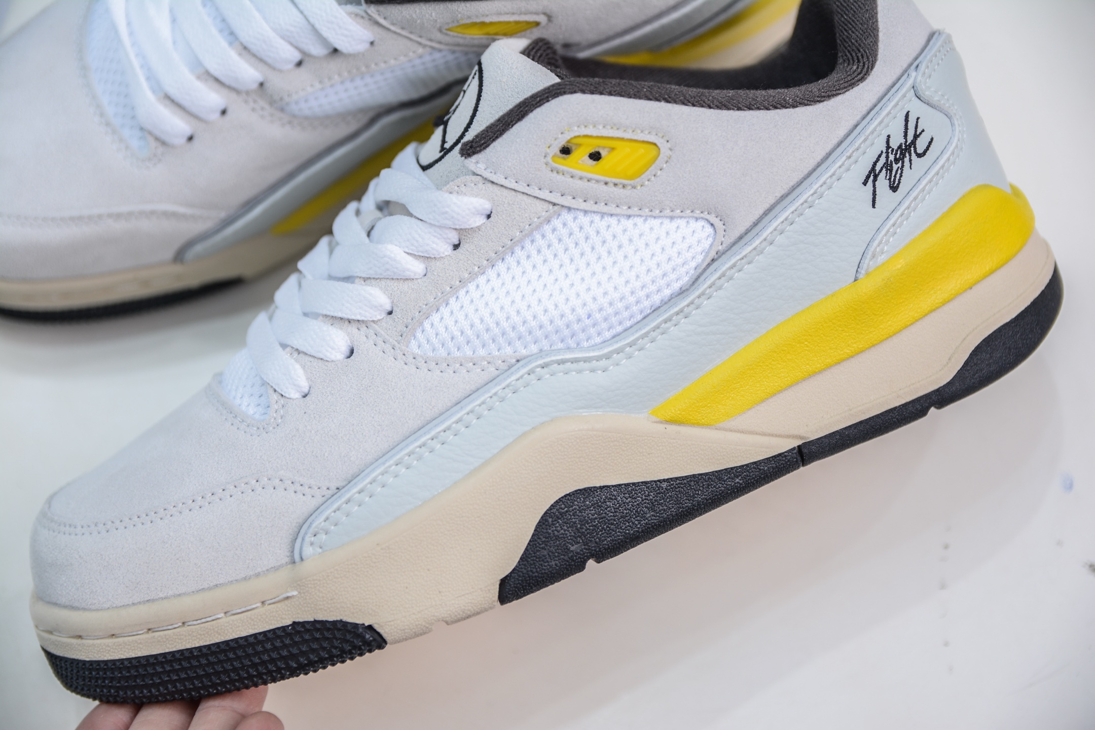 Air Jordan Flight Court Retro Basketball Shoes - Comfortable & Durable 8 i1748469312614 8030 0 6