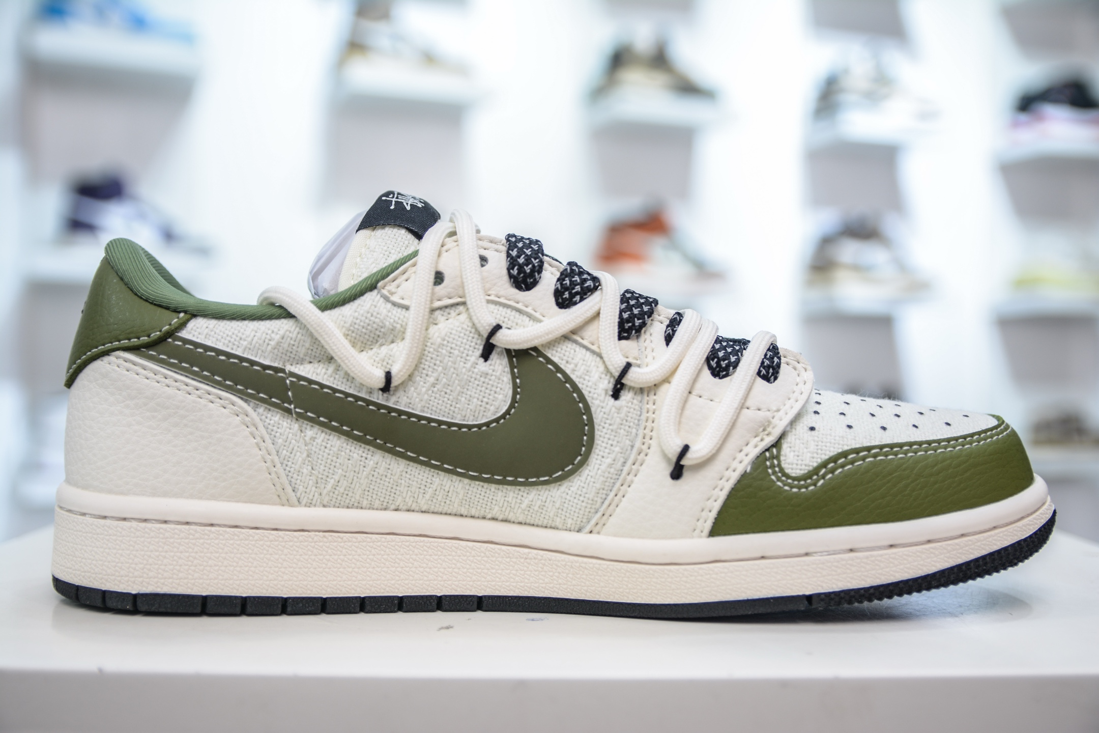 Travis Scott x Nike Air Jordan 1 Low x Stussy Green Hemp Sneakers 4 i1748469571063 2970 0 2
