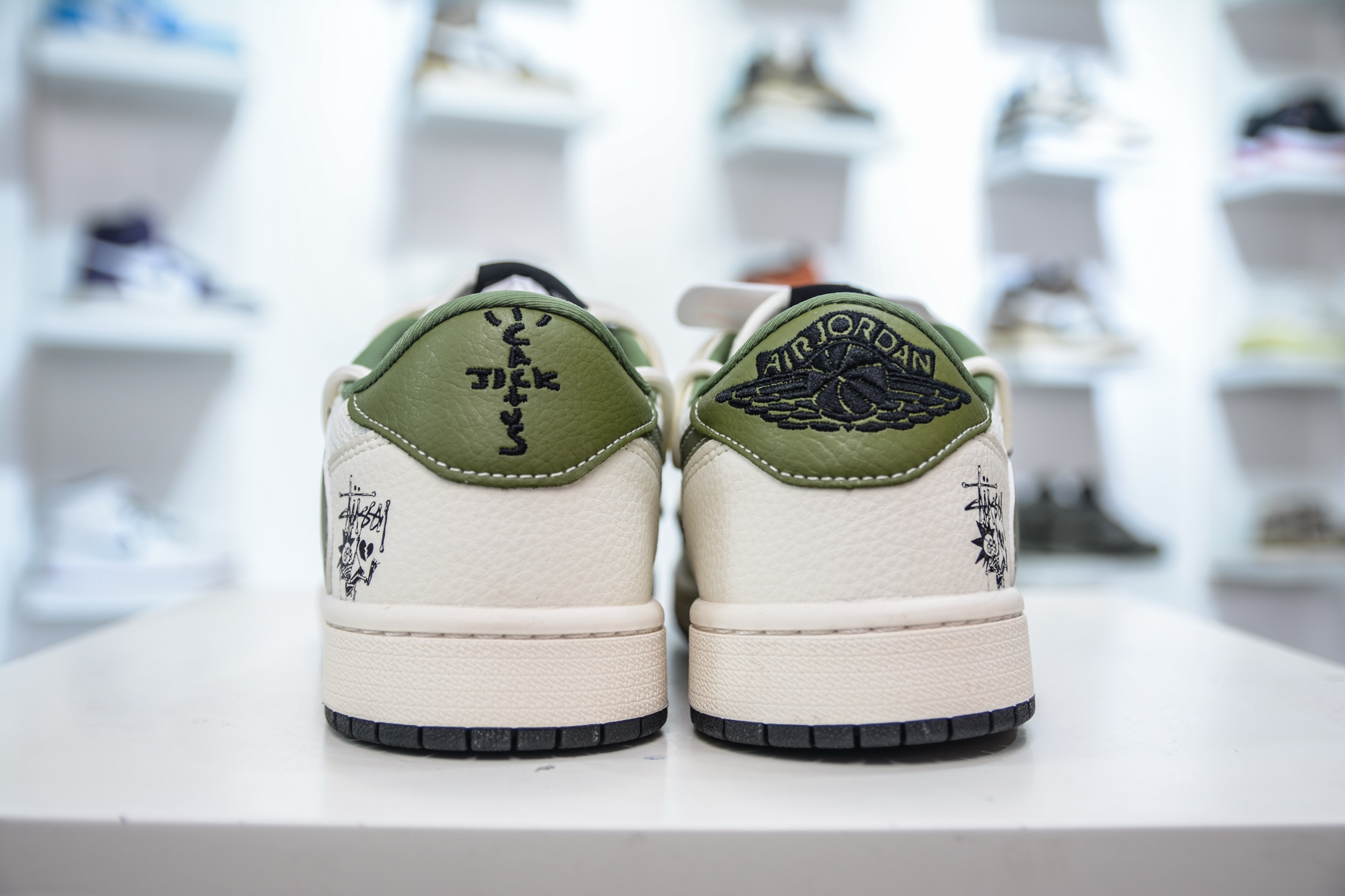 Travis Scott x Nike Air Jordan 1 Low x Stussy Green Hemp Sneakers 3 i1748469572154 5554 0 1