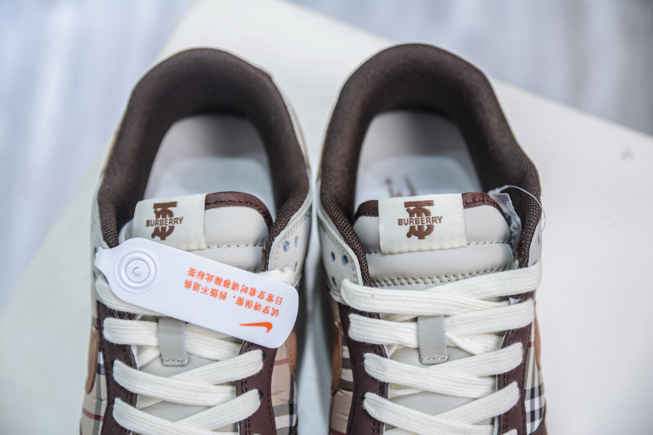 Nike SB Dunk Low x Burberry Brown Khaki Plaid Sneakers 8 i1748469766619 9713 0 7