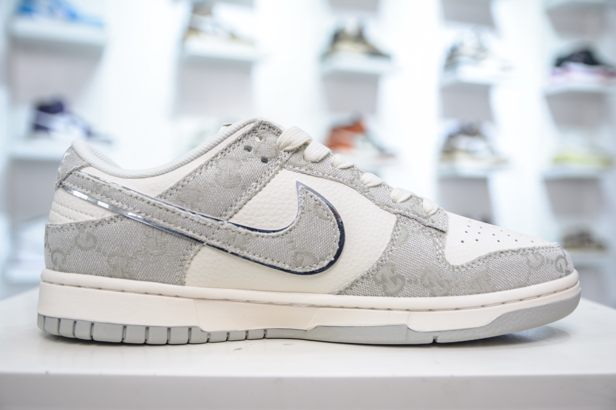 260 Nike SB Dunk Low x GUCCI 古驰联名-灰白牛仔 XD1588-212