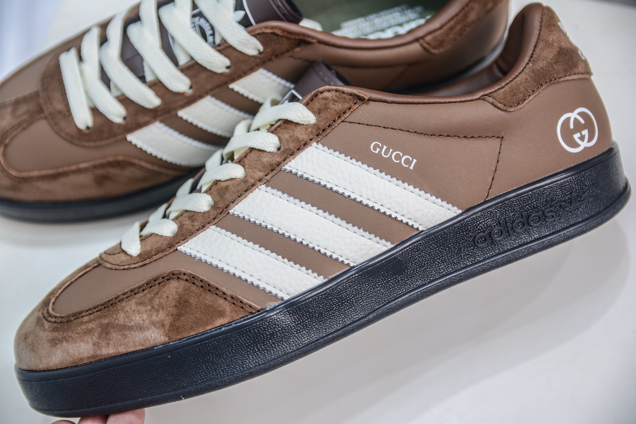 Adidas Originals Gazelle Indoor x Gucci Low-Top Sneakers - Brown 7 i1748469893478 3860 0 6