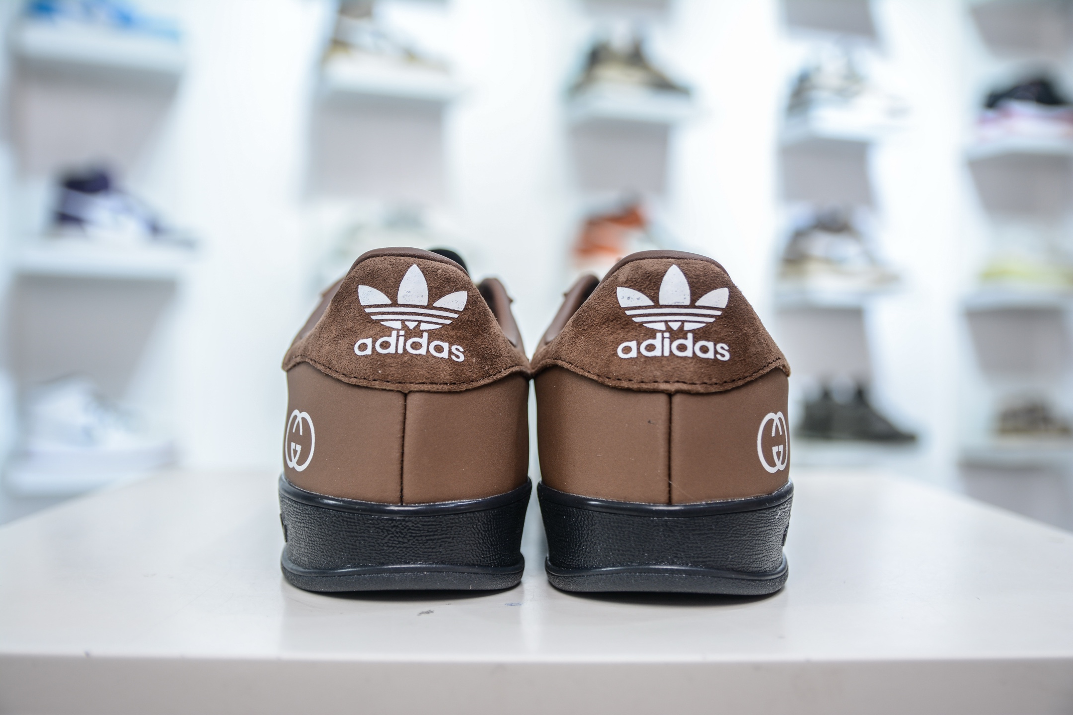 Adidas Originals Gazelle Indoor x Gucci Low-Top Sneakers - Brown 2 i1748469893601 6481 0 1
