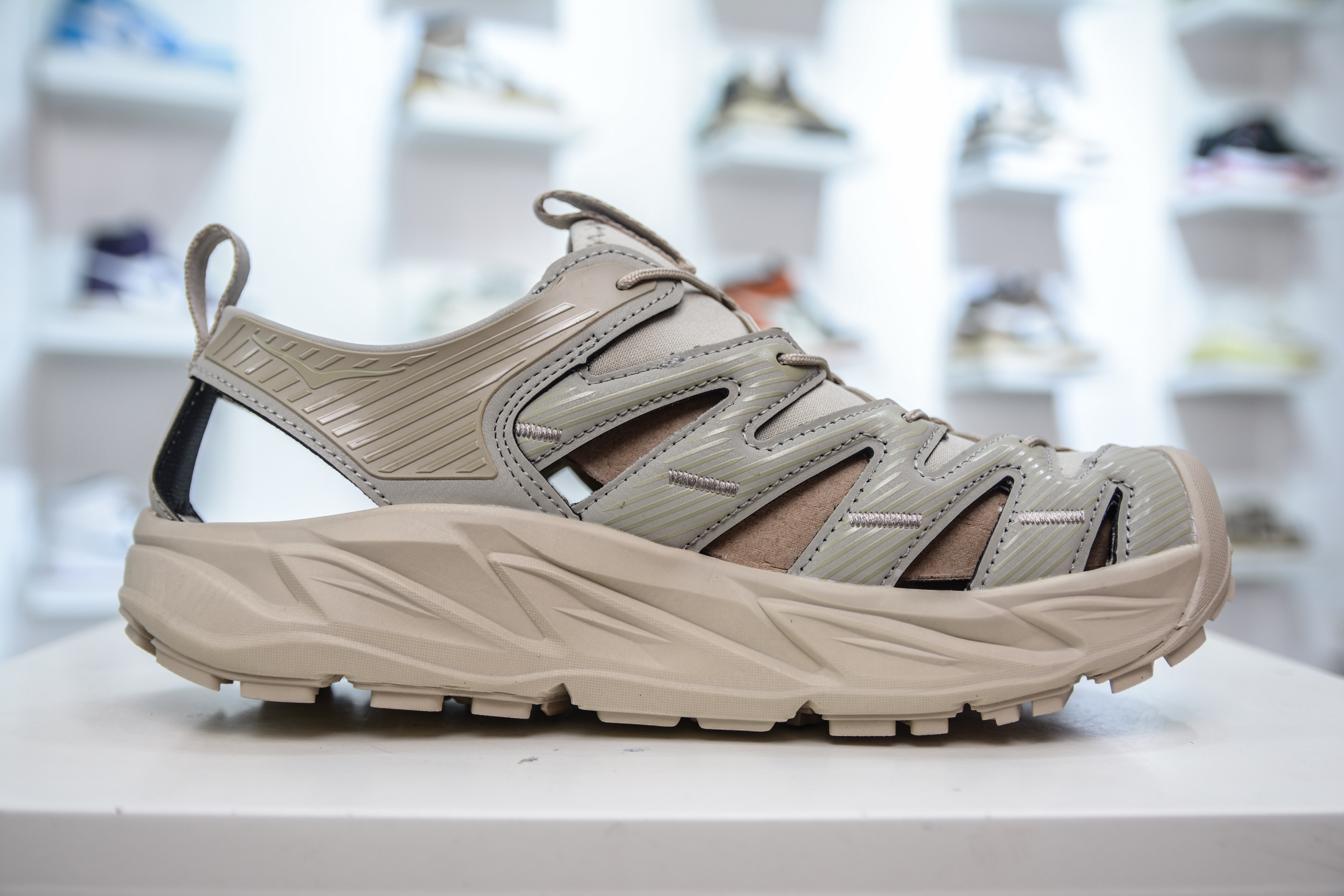 Hoka One One Hopara Sandal: Lightweight, Durable, and Perfect for Water Adventures 3 i1748470475918 1021 0 1