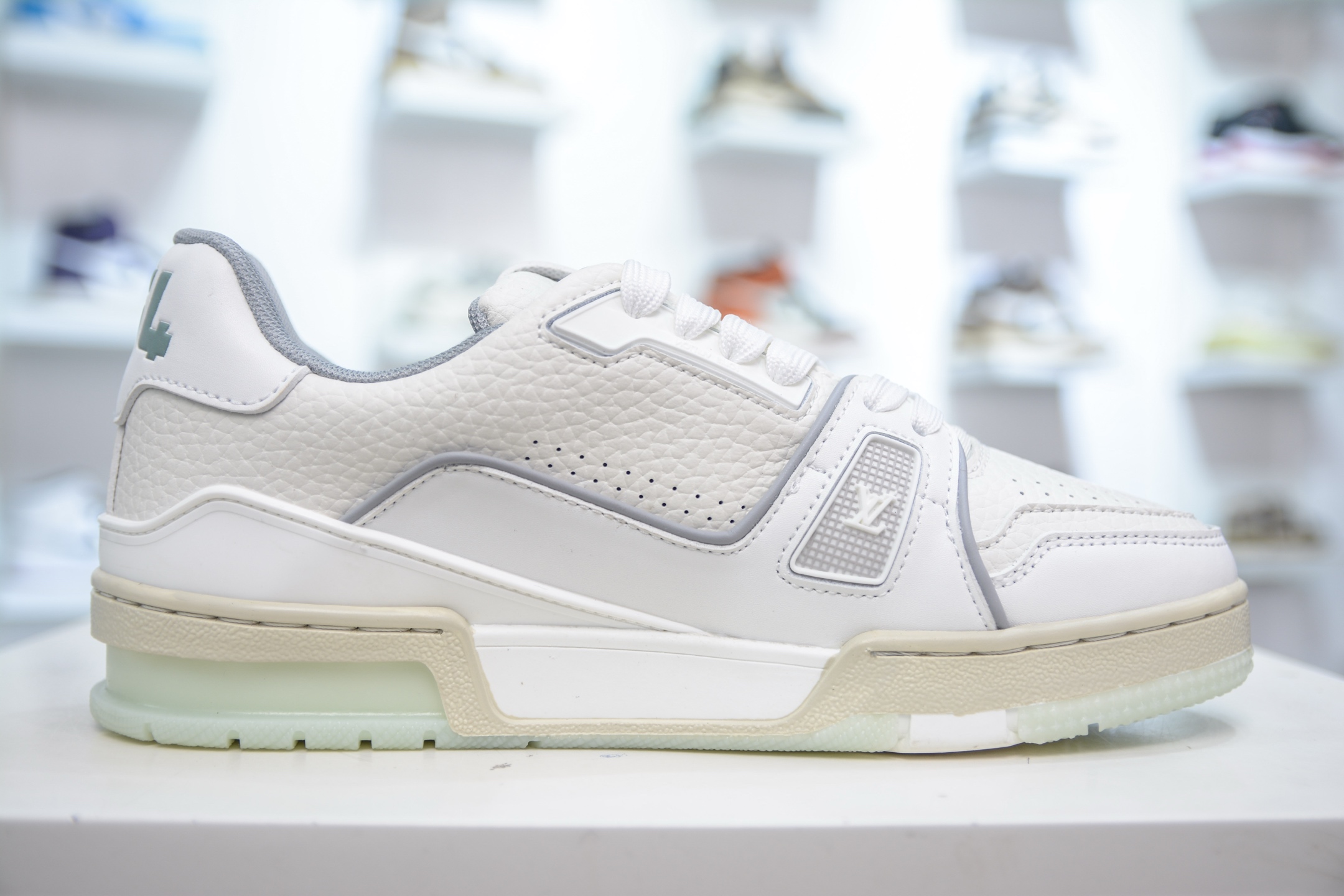 Louis Vuitton Trainer Sneaker: Fashionable, Comfortable, and High-Quality 3 i1748470715412 4634 0 2