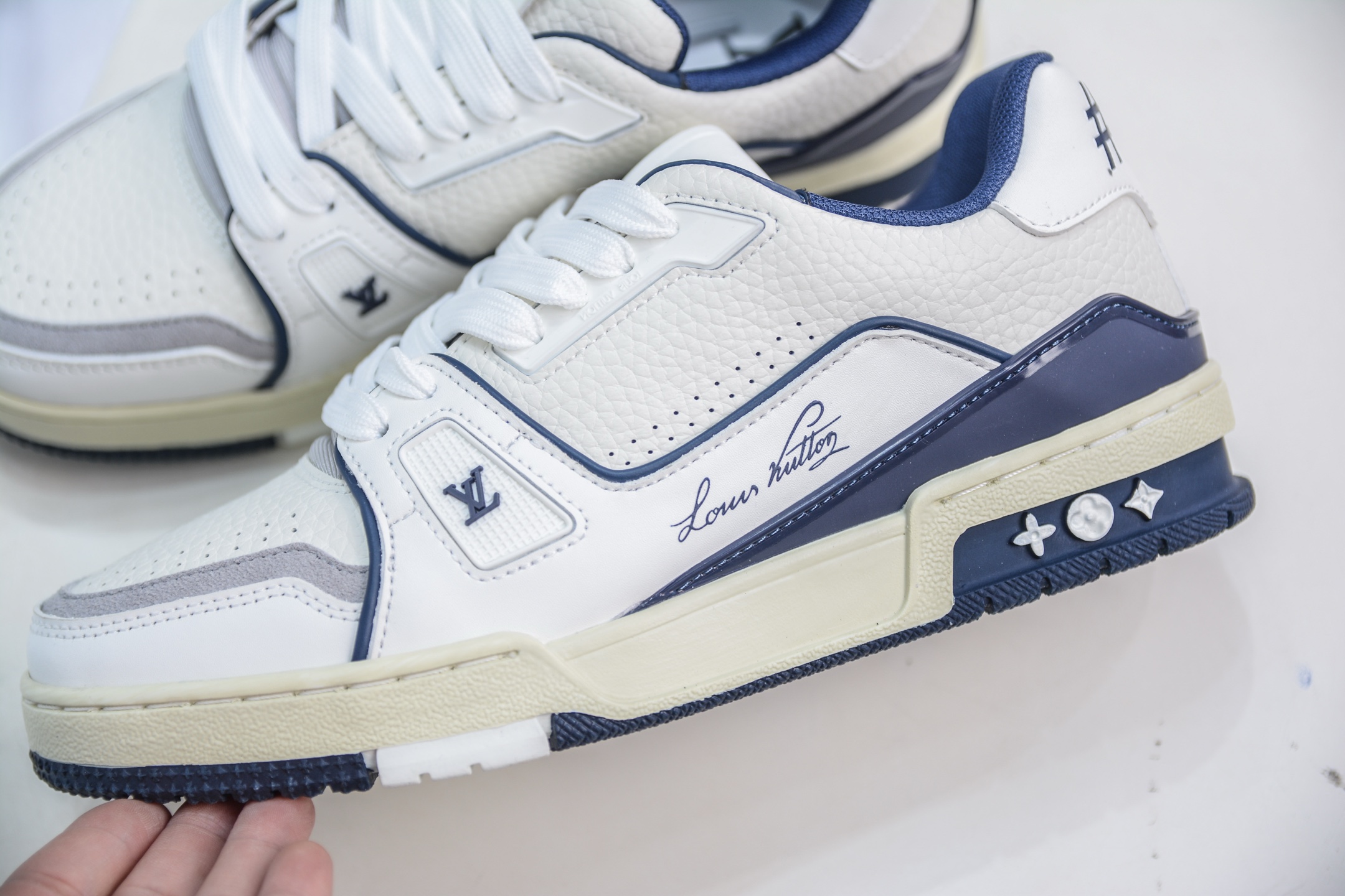 Louis Vuitton Trainer Sneaker: Fashionable, Comfortable, and High-Quality Shoes 7 i1748470882133 4661 0 6