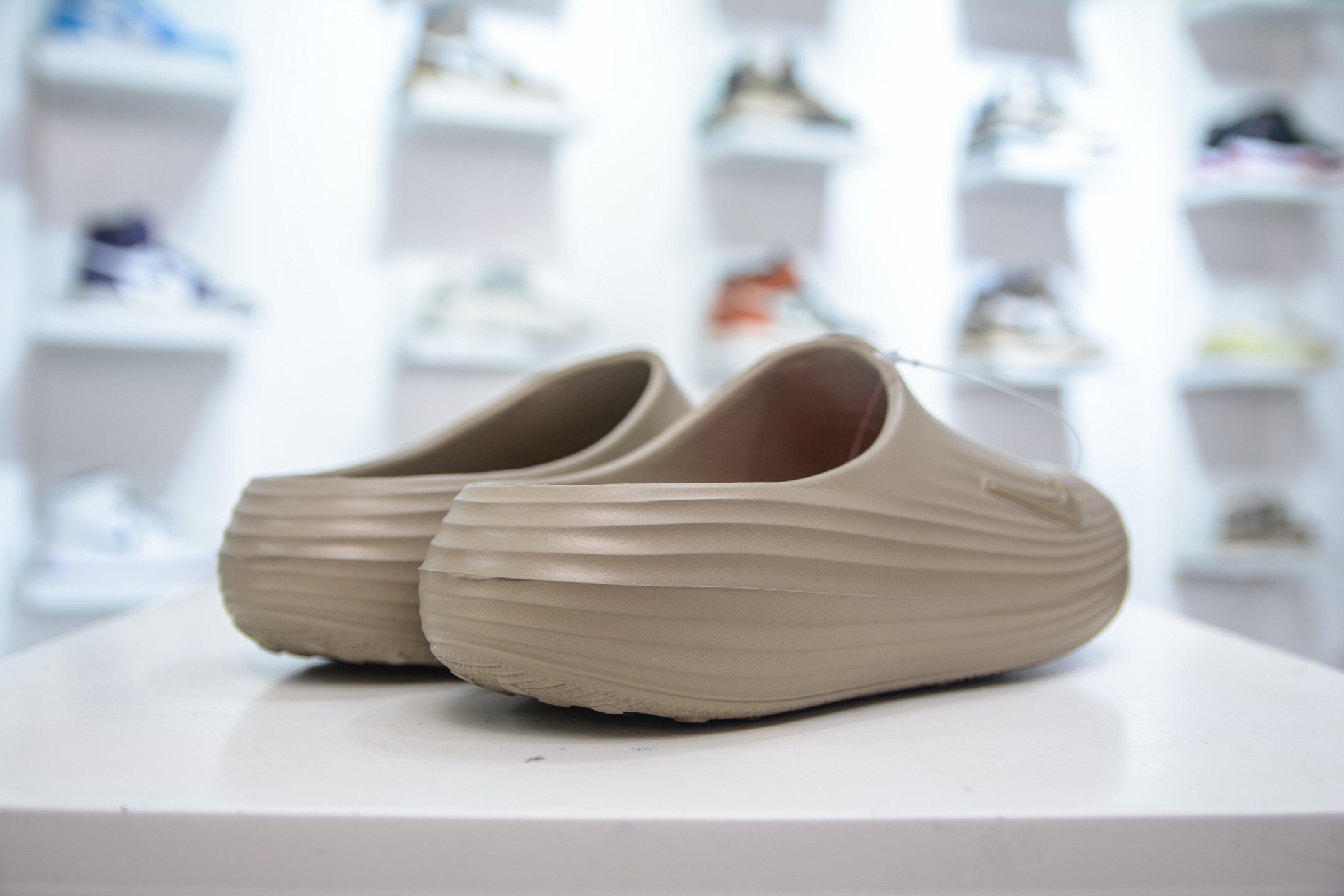 Nike ReactX Rejuven8 Slide: Lightweight, Durable, and Stylish Comfort Shoes 6 i1748542793392 6928 0 5