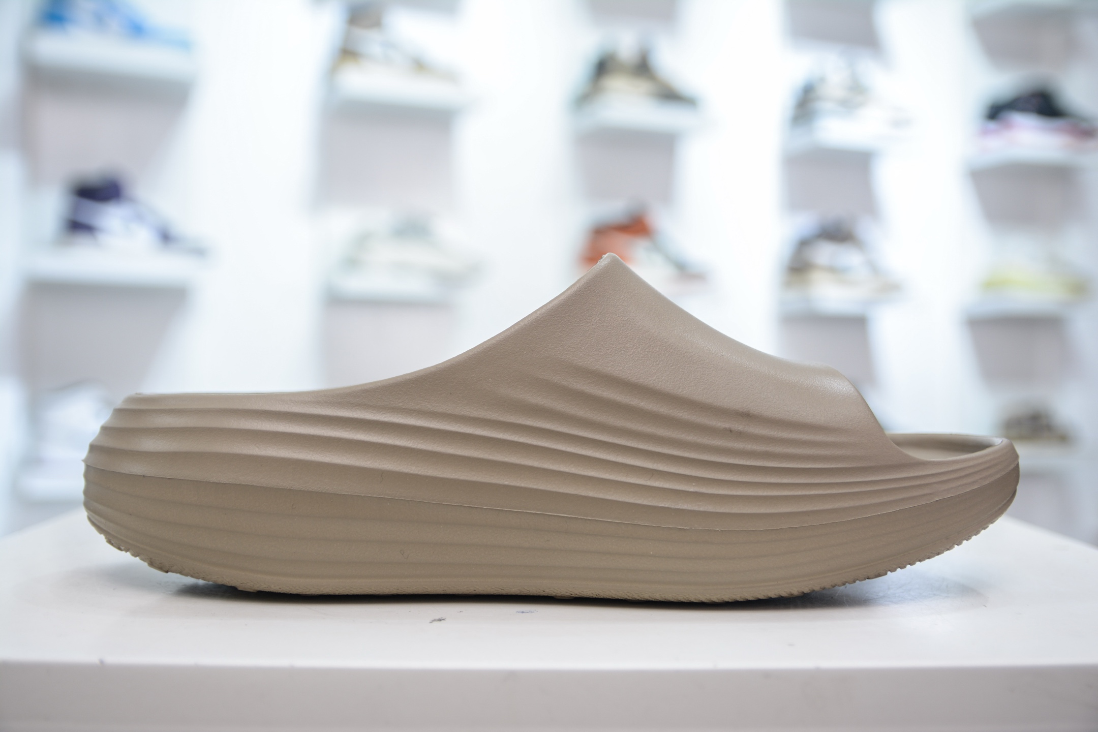 Nike ReactX Rejuven8 Slide: Lightweight, Durable, and Stylish Comfort Shoes 3 i1748542793423 4091 0 2