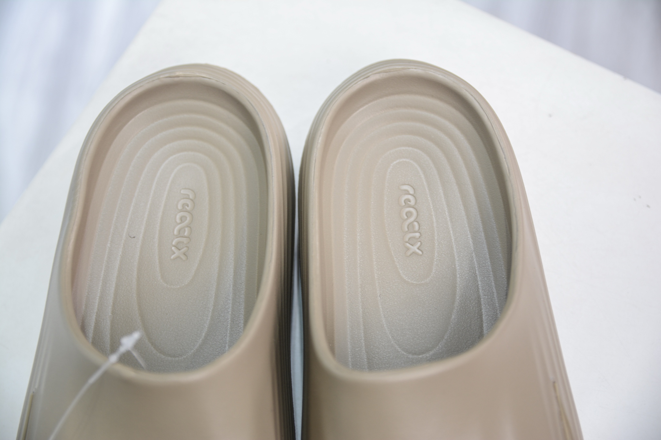 Nike ReactX Rejuven8 Slide: Lightweight, Durable, and Stylish Comfort Shoes 8 i1748542793452 3773 0 7