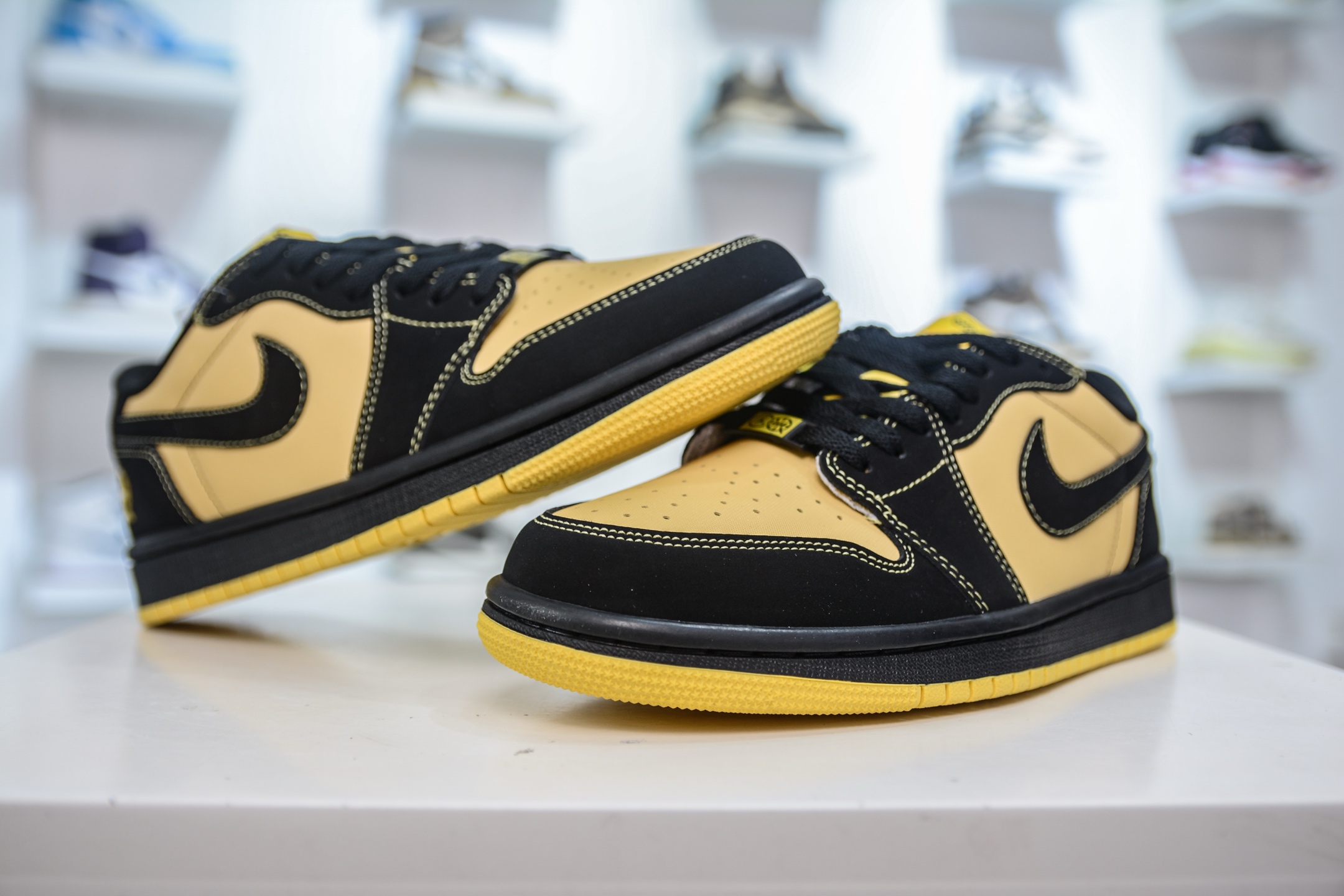 Air Jordan 1 Low Black/Taxi Yellow Casual Sneakers - IB8836 007 5 i1748543286021 5462 0 3