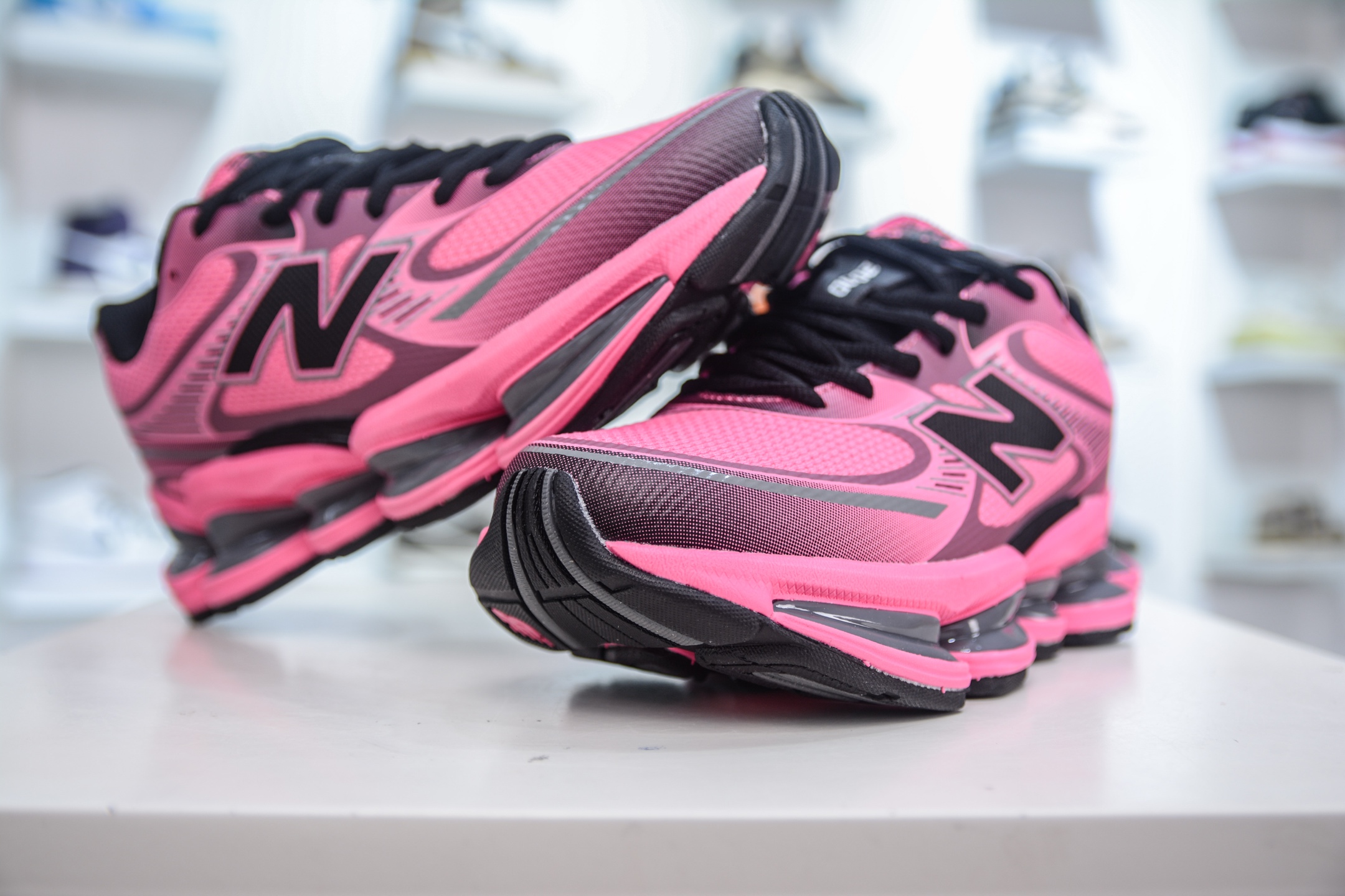 New Balance 2000 Pink Running Shoes - Comfortable, Durable, and Stylish 4 i1748543556668 8469 0 3
