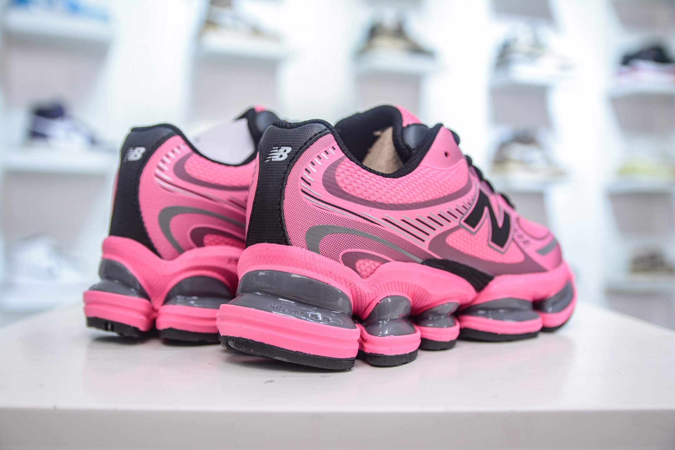 New Balance 2000 Pink Running Shoes - Comfortable, Durable, and Stylish 6 i1748543557621 7966 0 5
