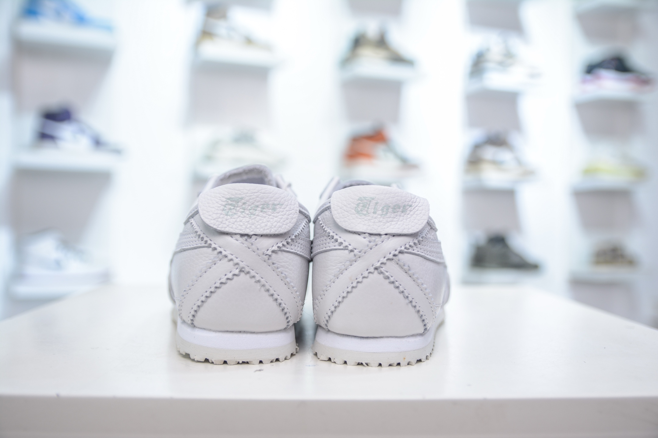 YC版 Asics 鬼冢虎 Mexico 66 白色 1183A844-100