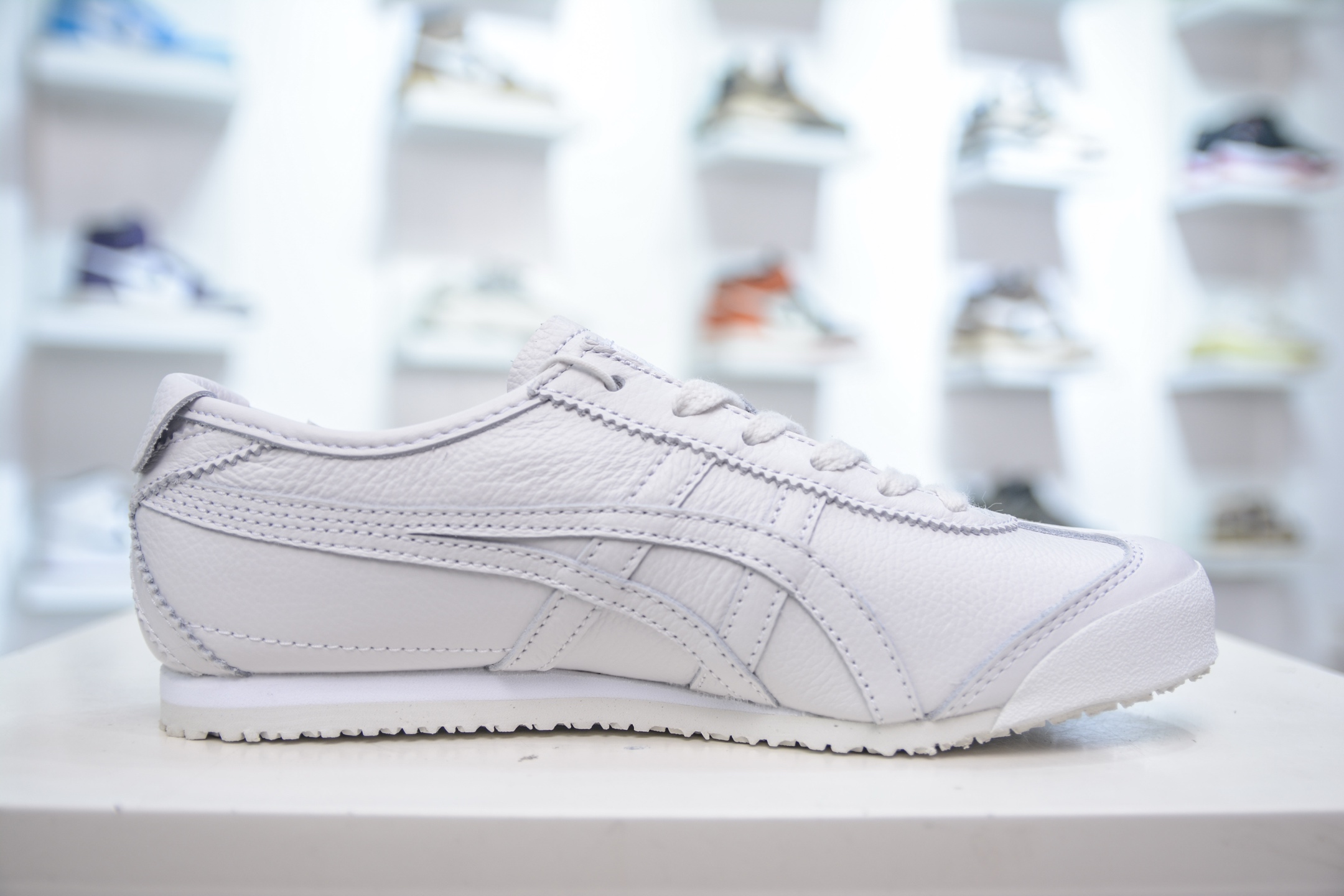 YC版 Asics 鬼冢虎 Mexico 66 白色 1183A844-100