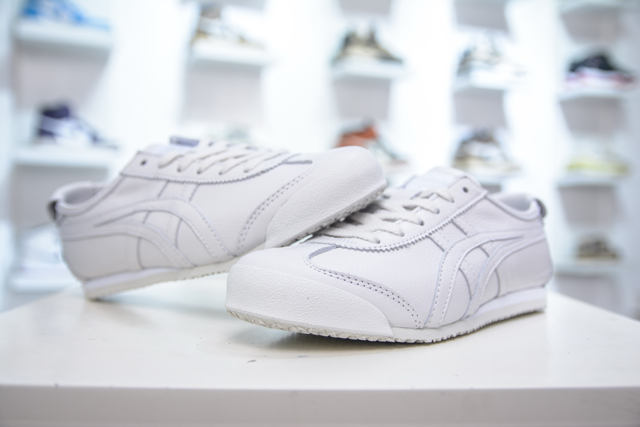 YC版 Asics 鬼冢虎 Mexico 66 白色 1183A844-100