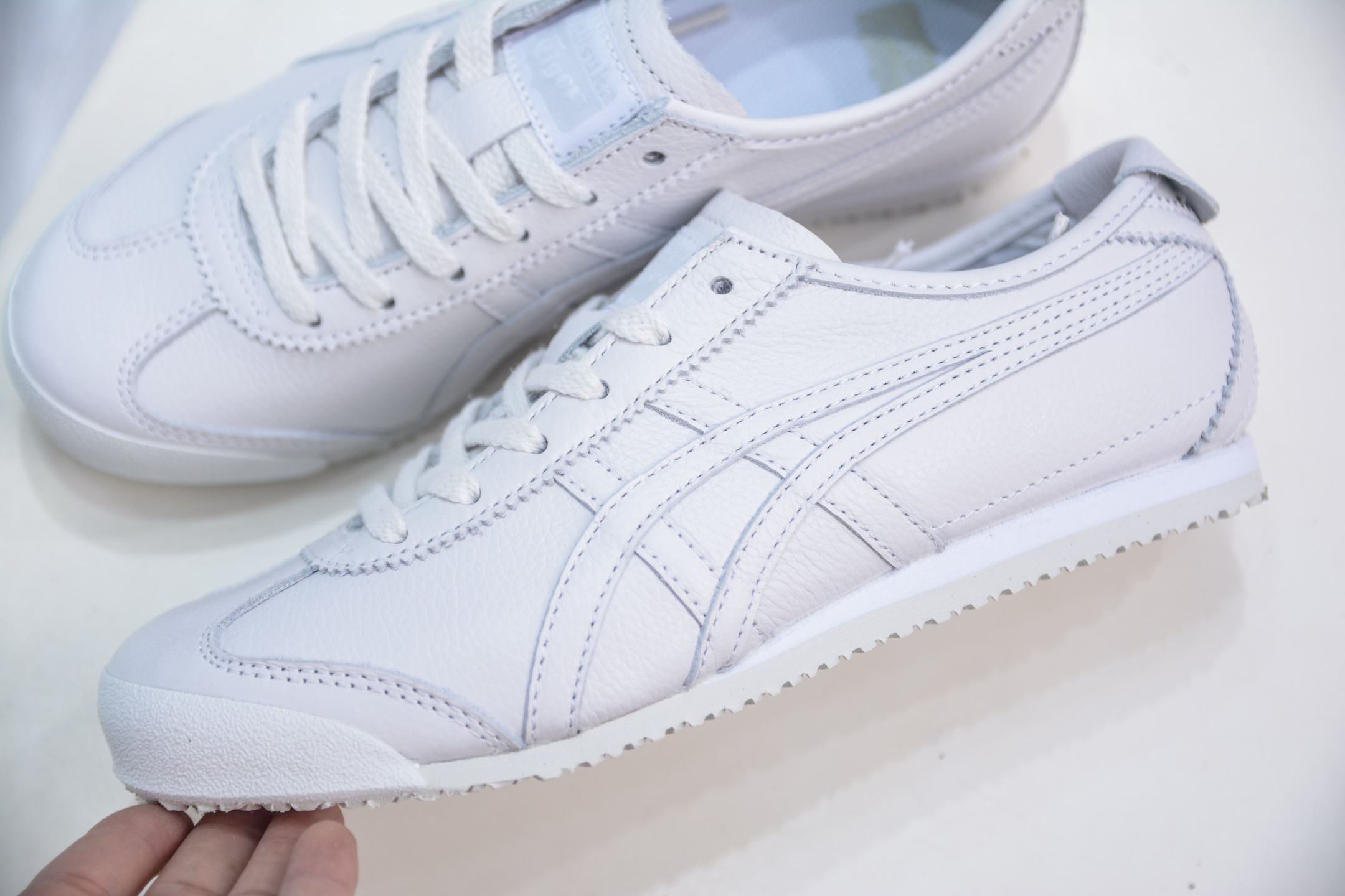 YC版 Asics 鬼冢虎 Mexico 66 白色 1183A844-100