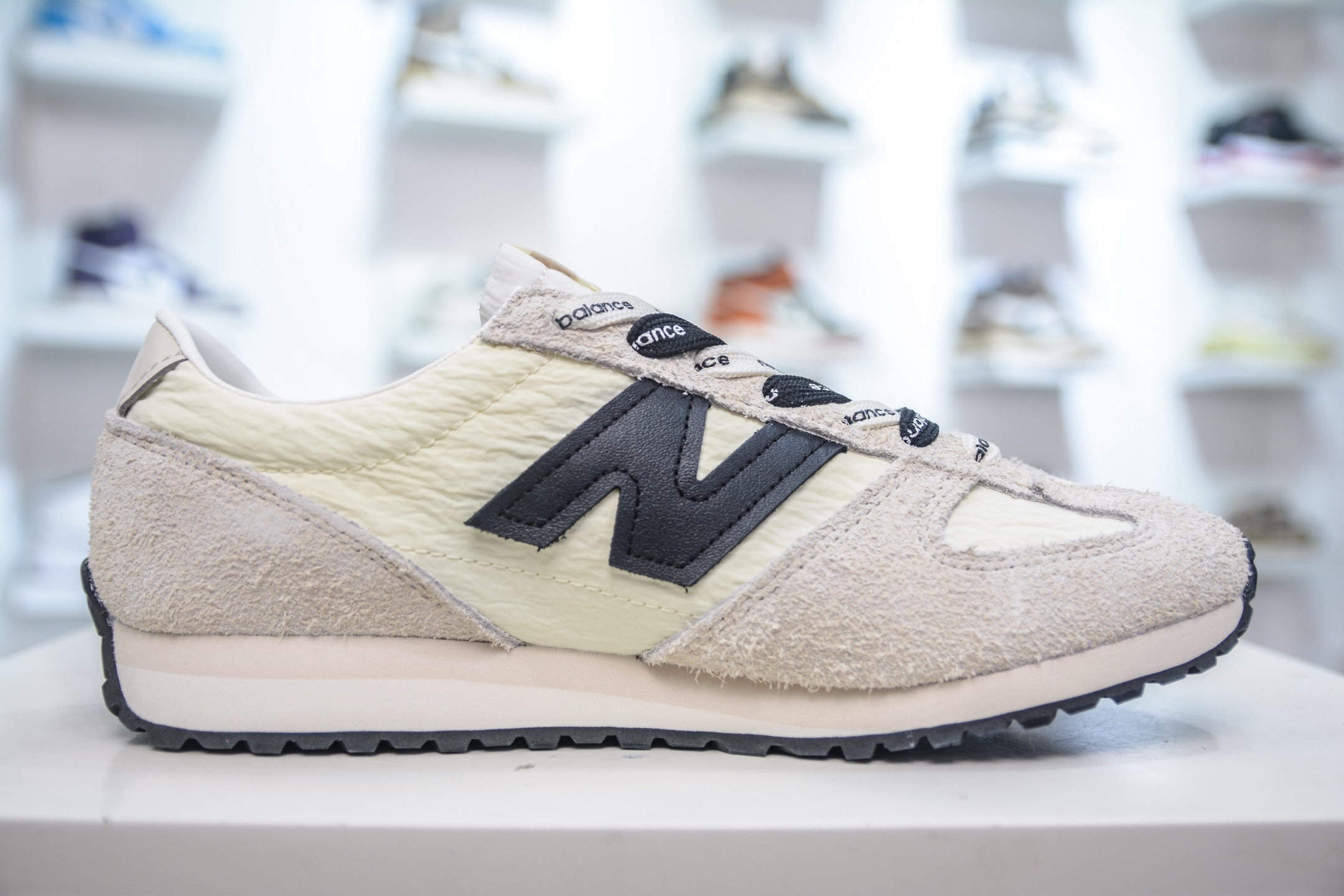 New Balance 471 Lifestyle Sneakers - Lightweight, Durable, and Comfortable 3 i1748544157727 1782 0 2