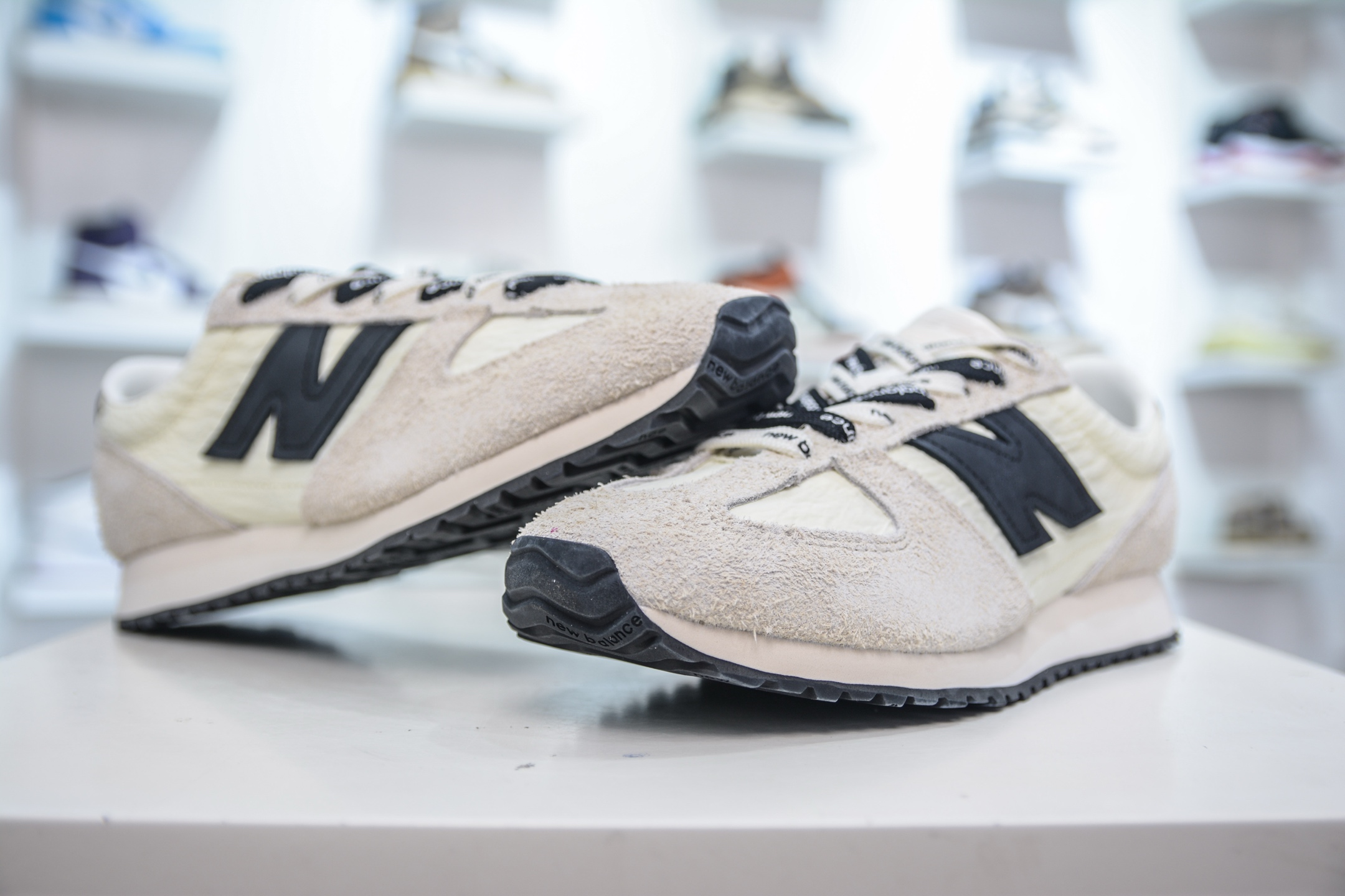New Balance 471 Lifestyle Sneakers - Lightweight, Durable, and Comfortable 4 i1748544157803 5878 0 3