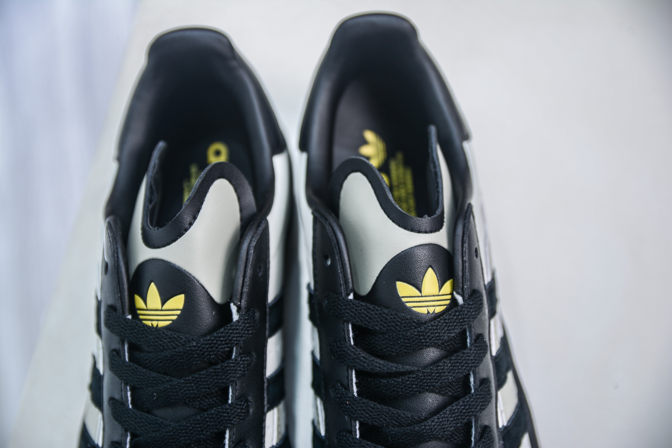 OFFGOD x AD Originals Superstar 82 联名灰黑贝壳头 JQ8778