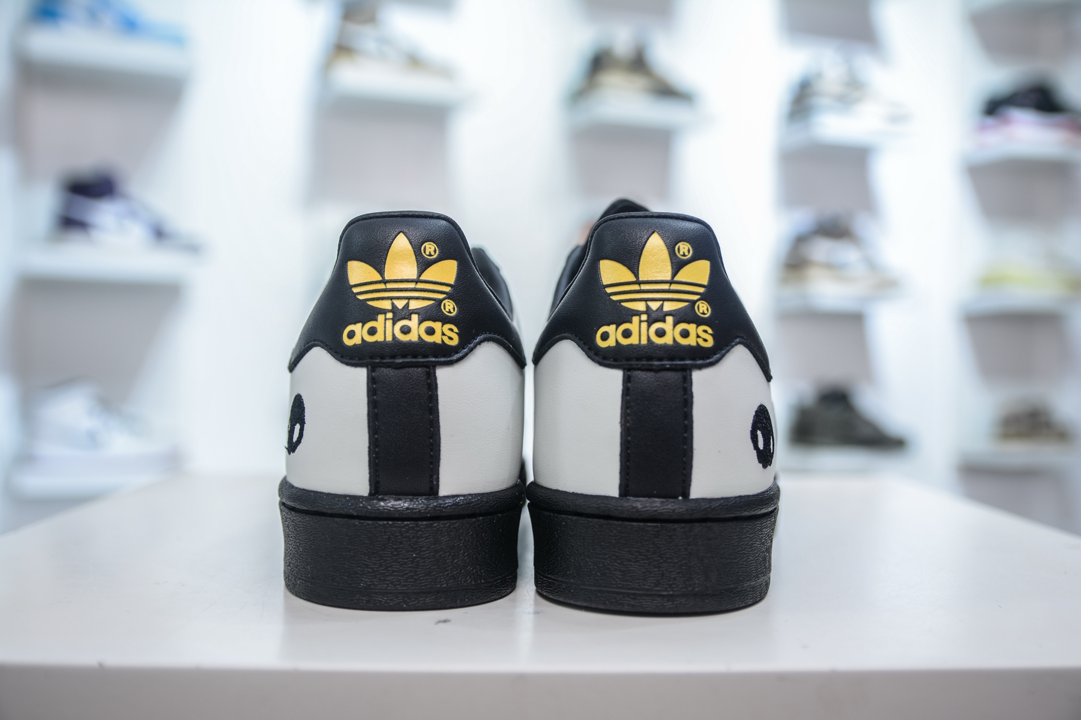 OFFGOD x AD Originals Superstar 82 联名灰黑贝壳头 JQ8778