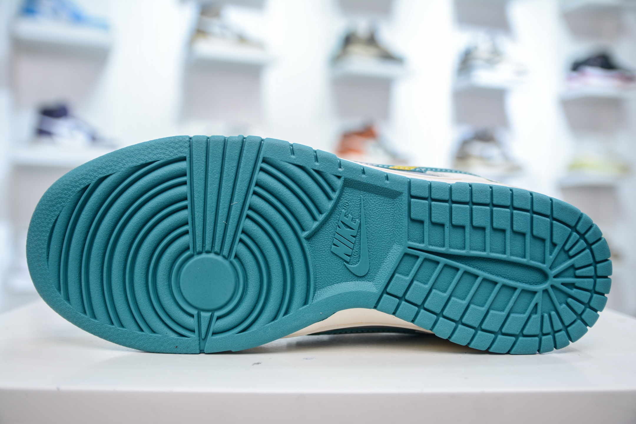 Xiaomi su 7 x Nike Dunk Low 小米su7联名-海湾蓝  SS1168-207