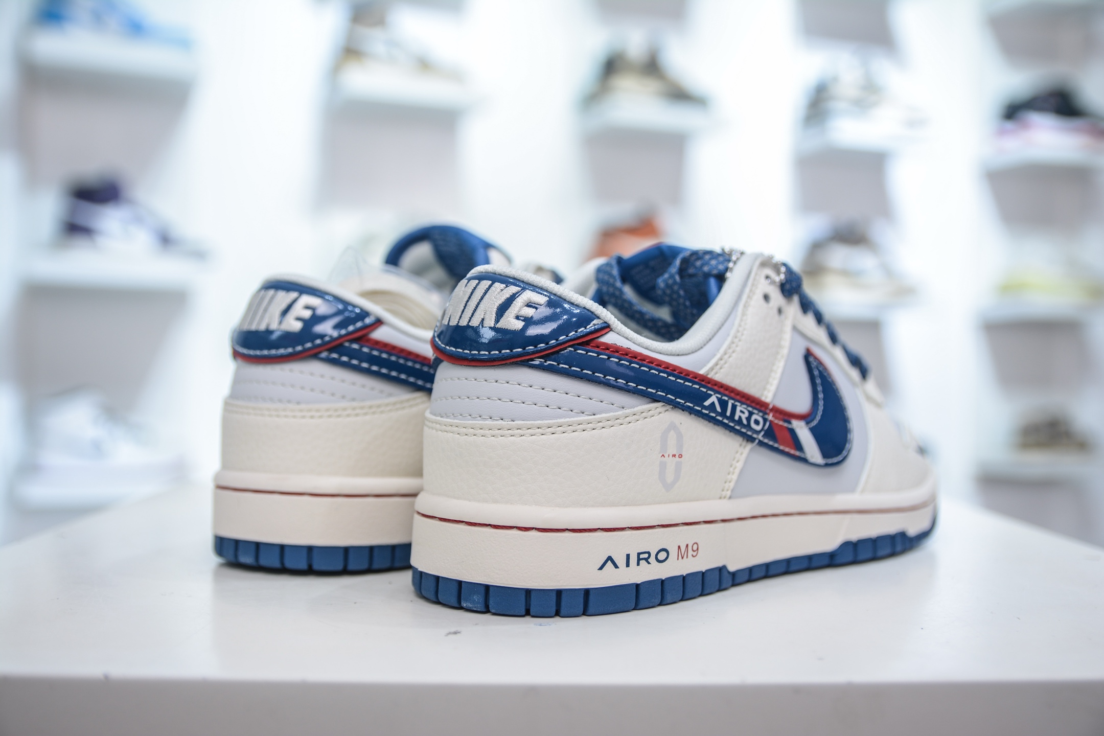 Nike SB Dunk Low 问界M9联名-蓝彩勾  FC1688-235