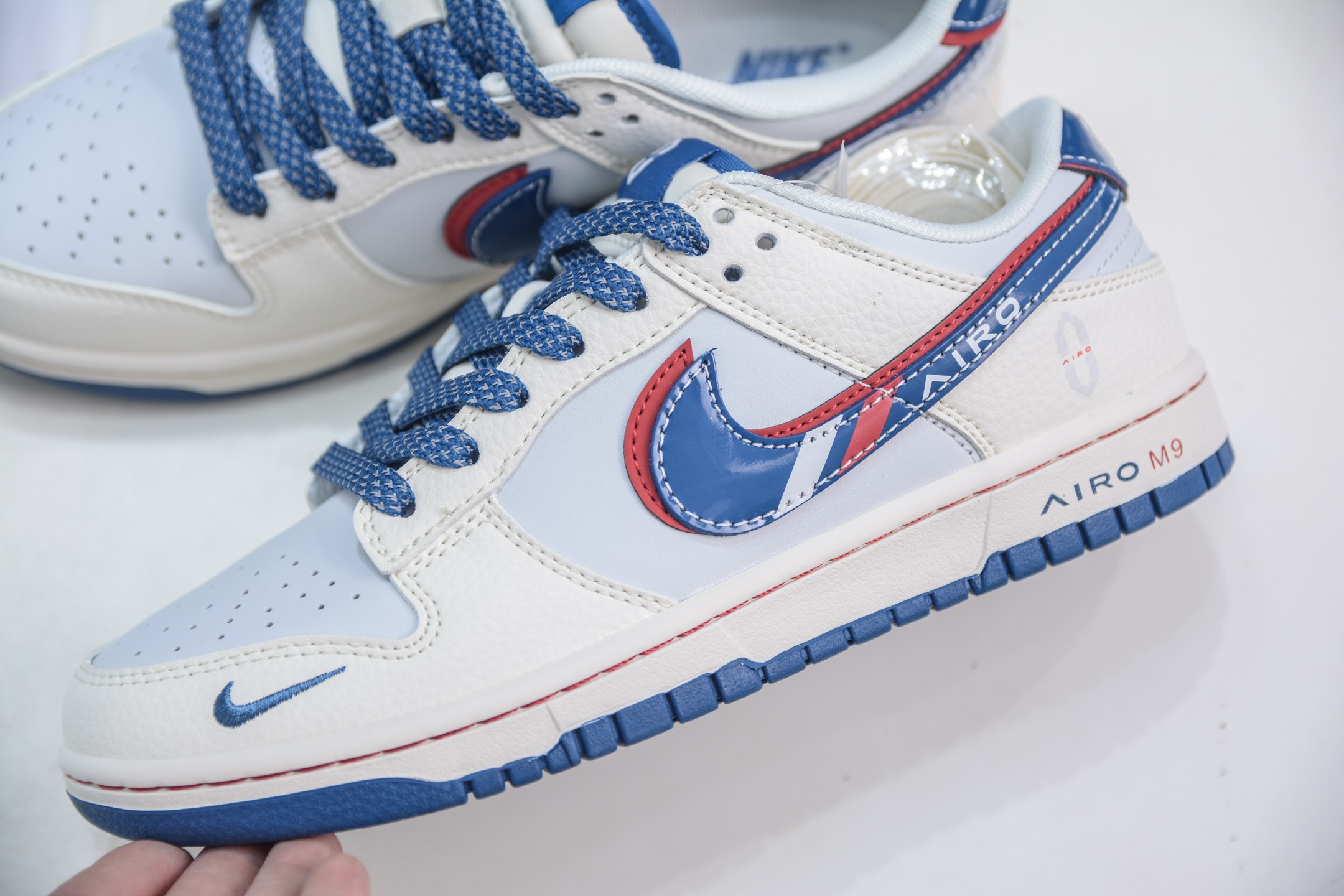 Nike SB Dunk Low 问界M9联名-蓝彩勾  FC1688-235