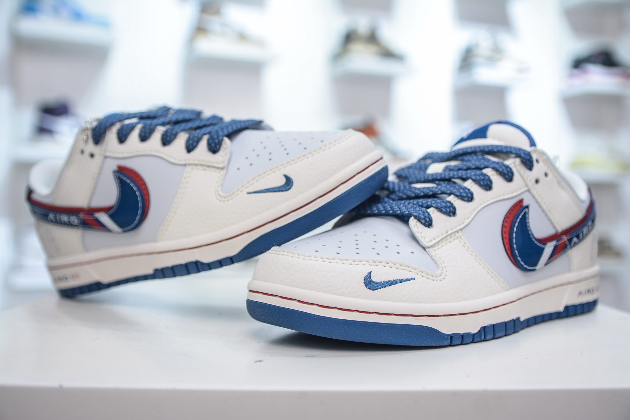 Nike SB Dunk Low 问界M9联名-蓝彩勾  FC1688-235