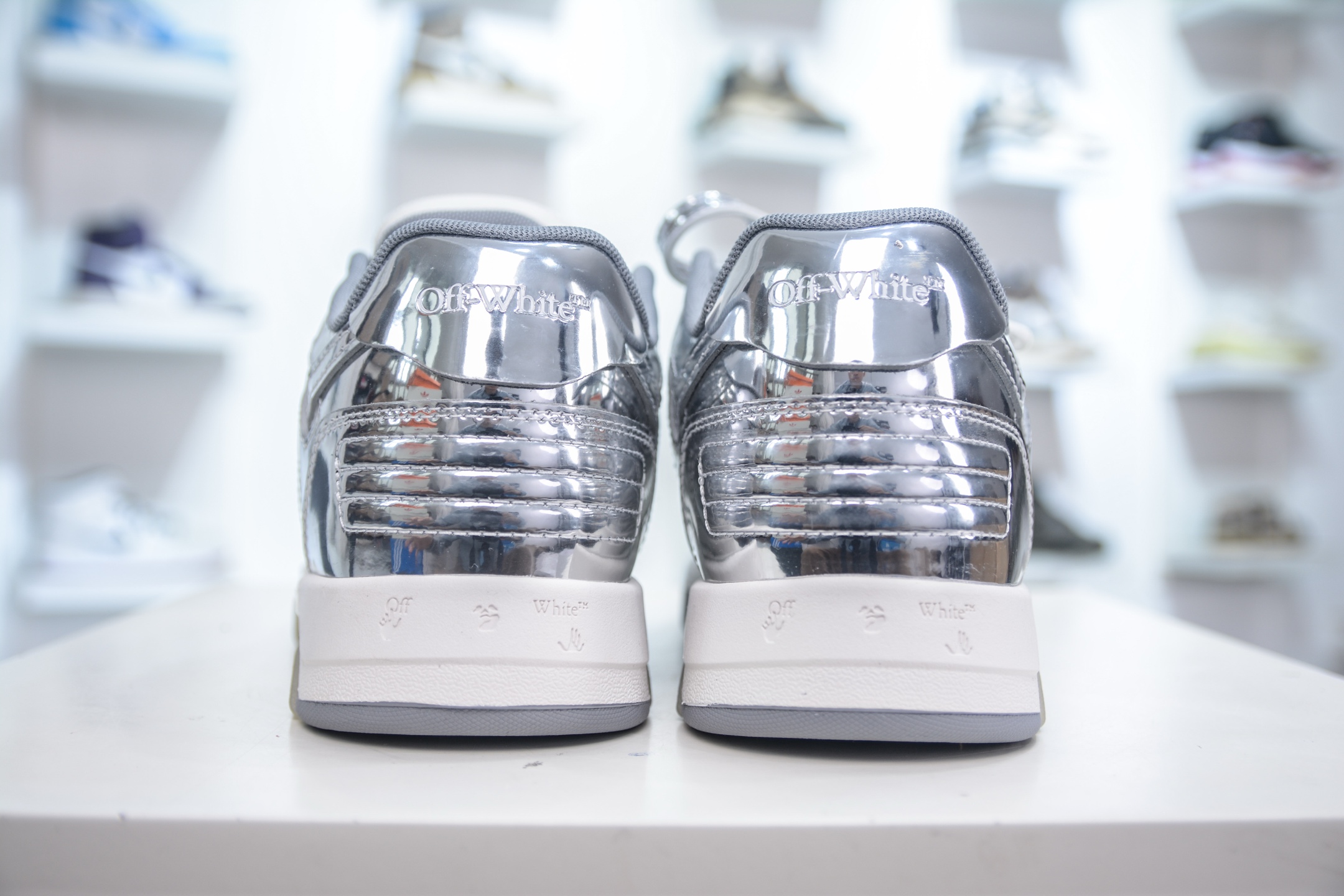 X版 Off-White Out of Office 低帮时尚板鞋液态银