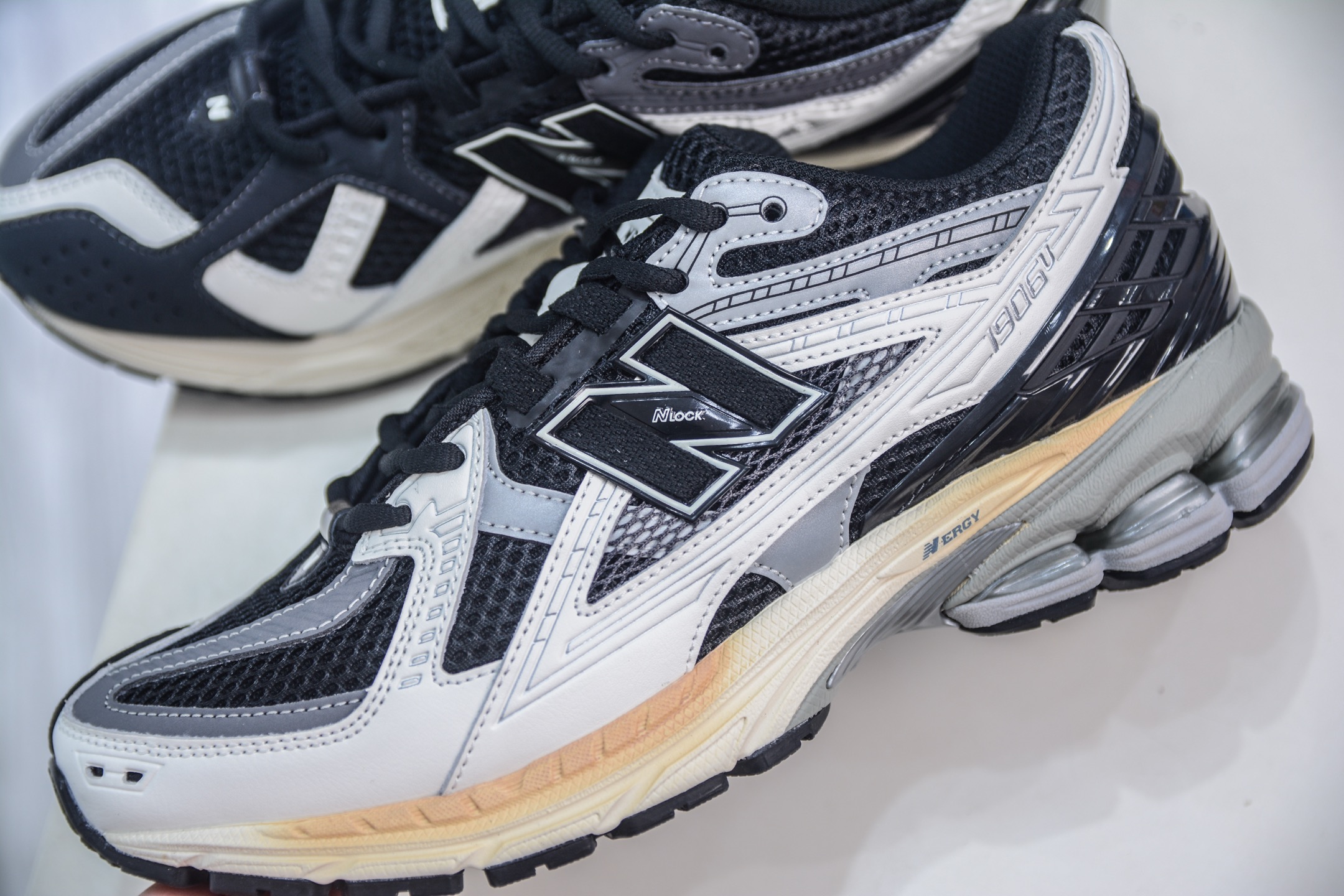 T版纯原 New Balance M1906R系列 复古老爹防滑耐磨低帮 跑步鞋  U1906NC
