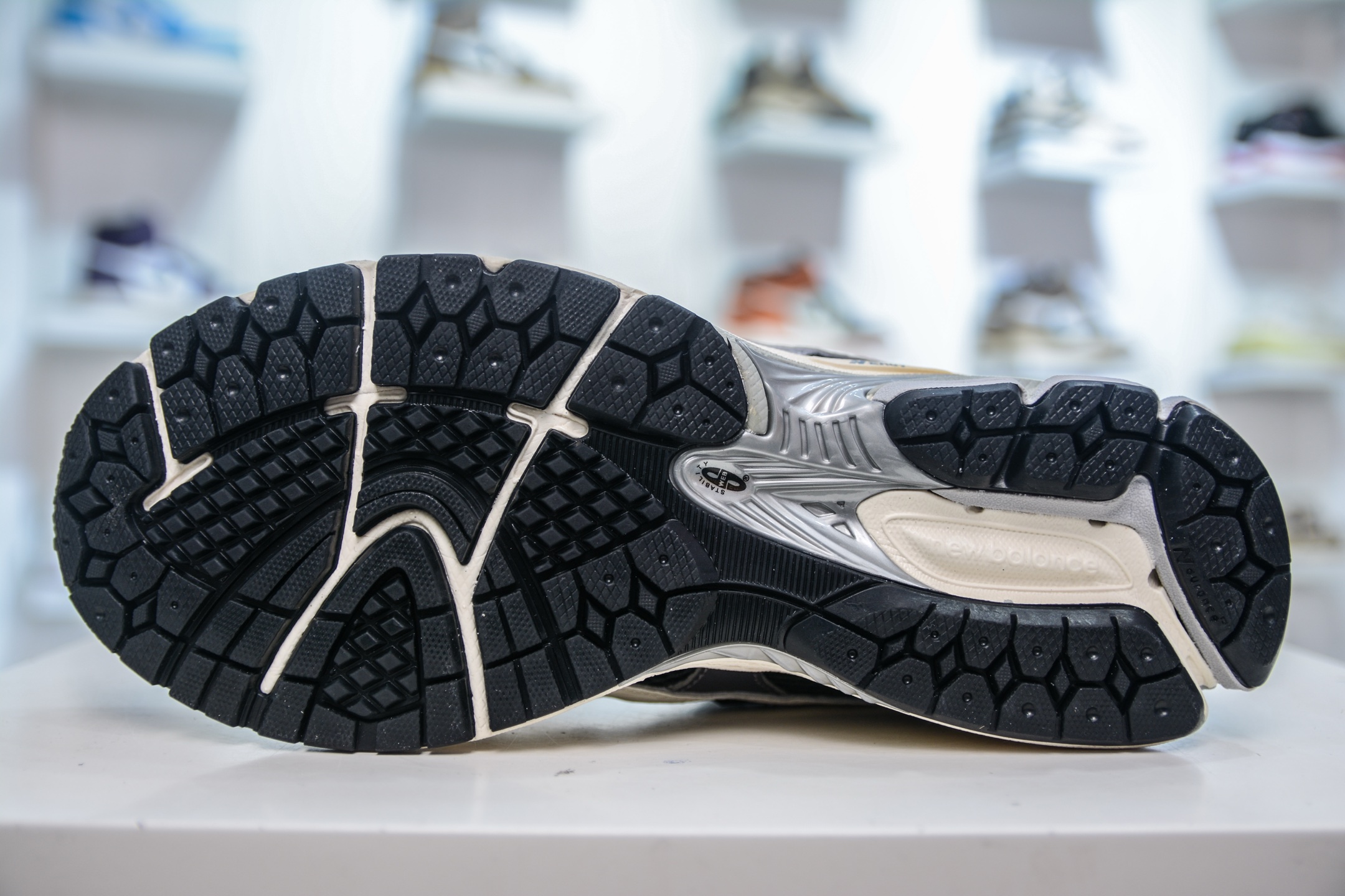 T版纯原 New Balance M1906R系列 复古老爹防滑耐磨低帮 跑步鞋  U1906NC