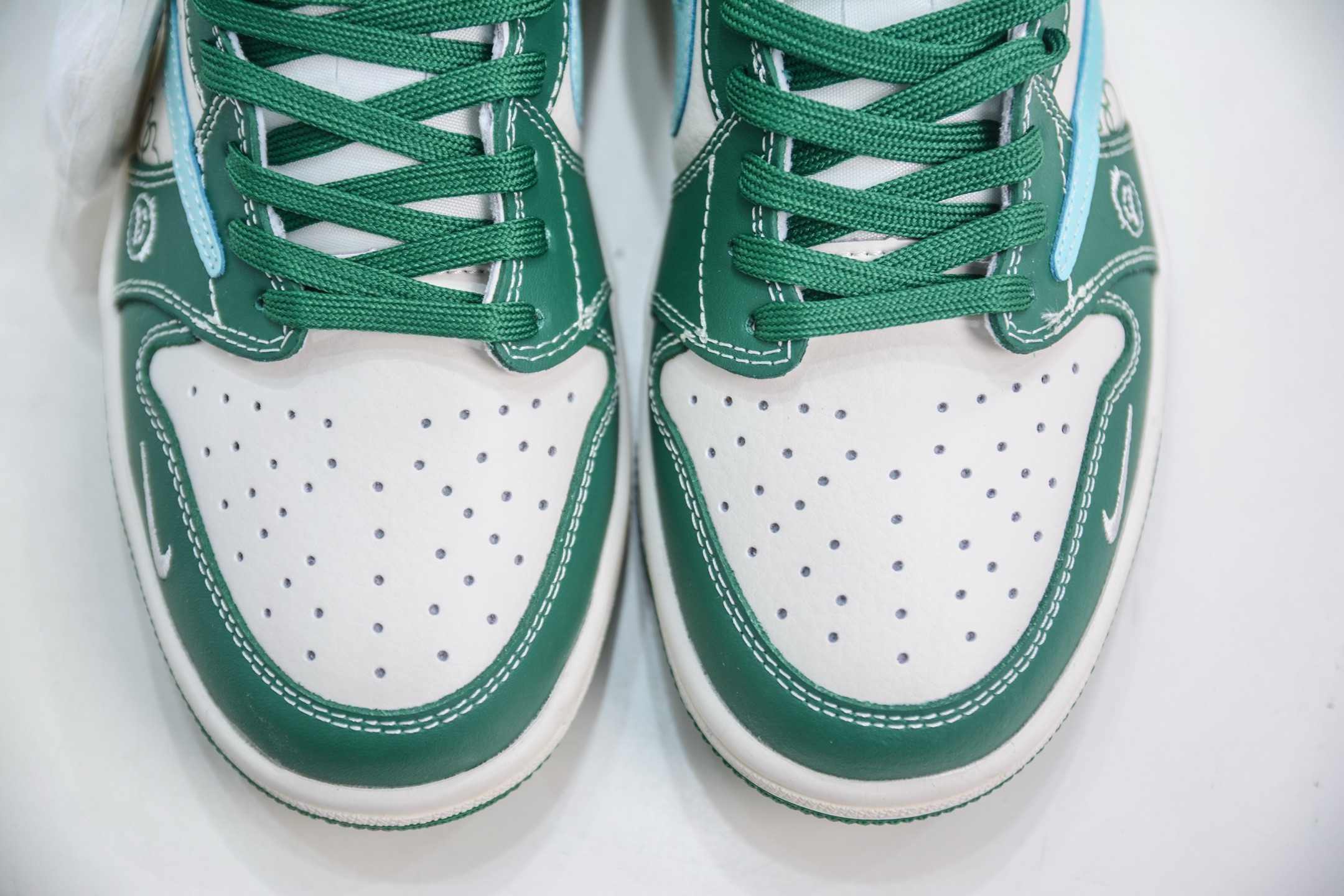 TS x Air Jordan AJ1 Low 倒钩低帮艾米联名-米绿爱心 LD2025-030