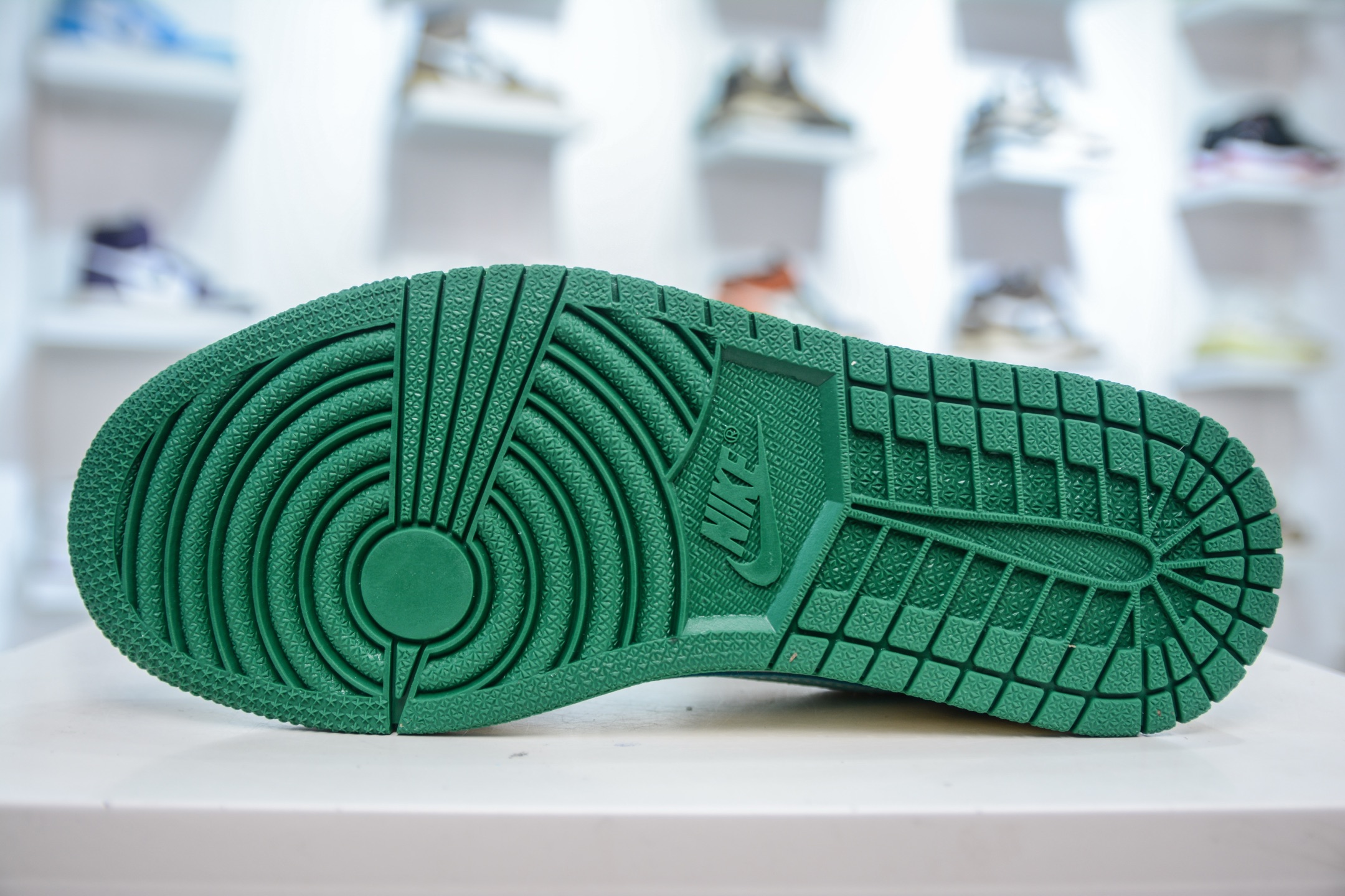 TS x Air Jordan AJ1 Low 倒钩低帮艾米联名-米绿爱心 LD2025-030