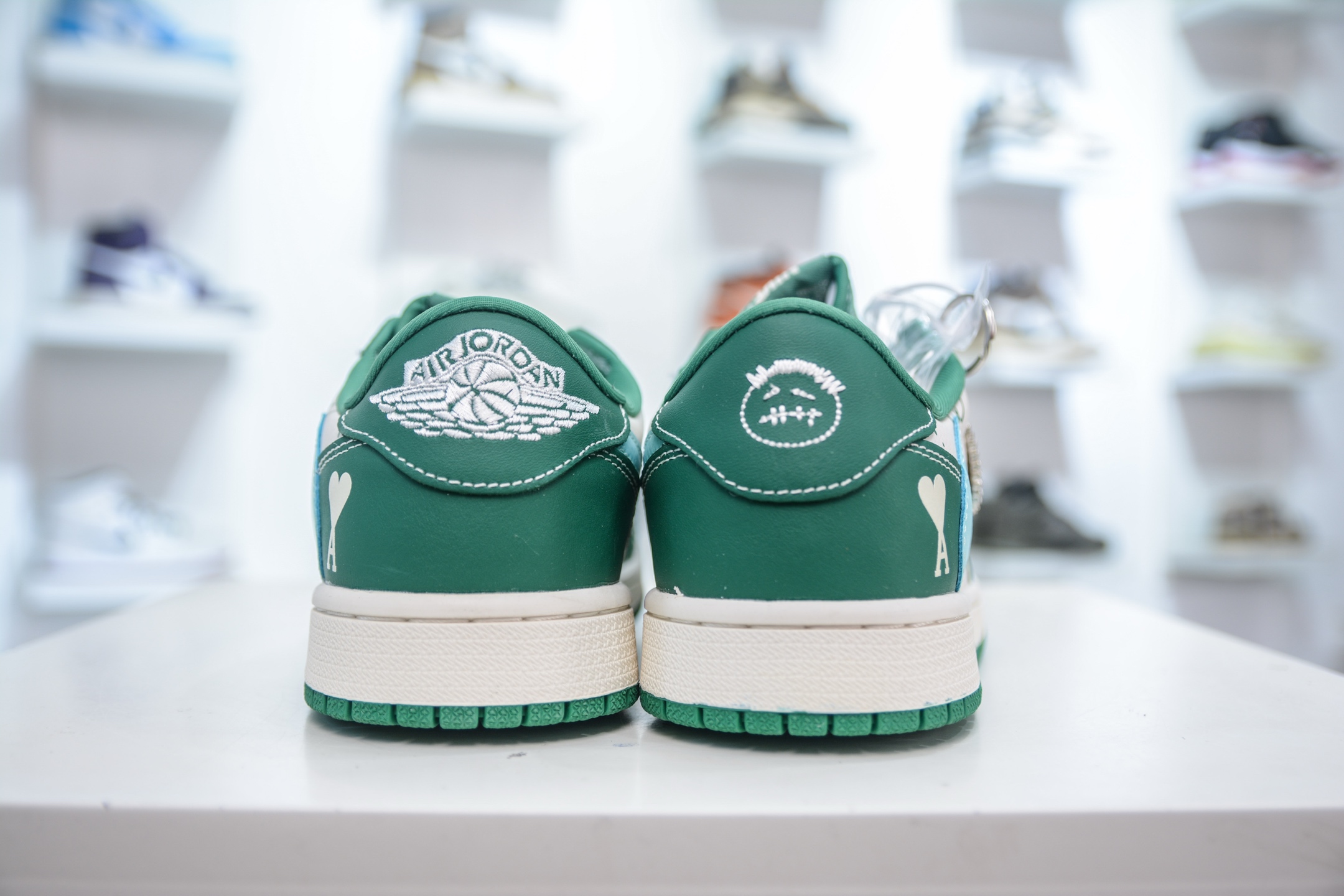 TS x Air Jordan AJ1 Low 倒钩低帮艾米联名-米绿爱心 LD2025-030