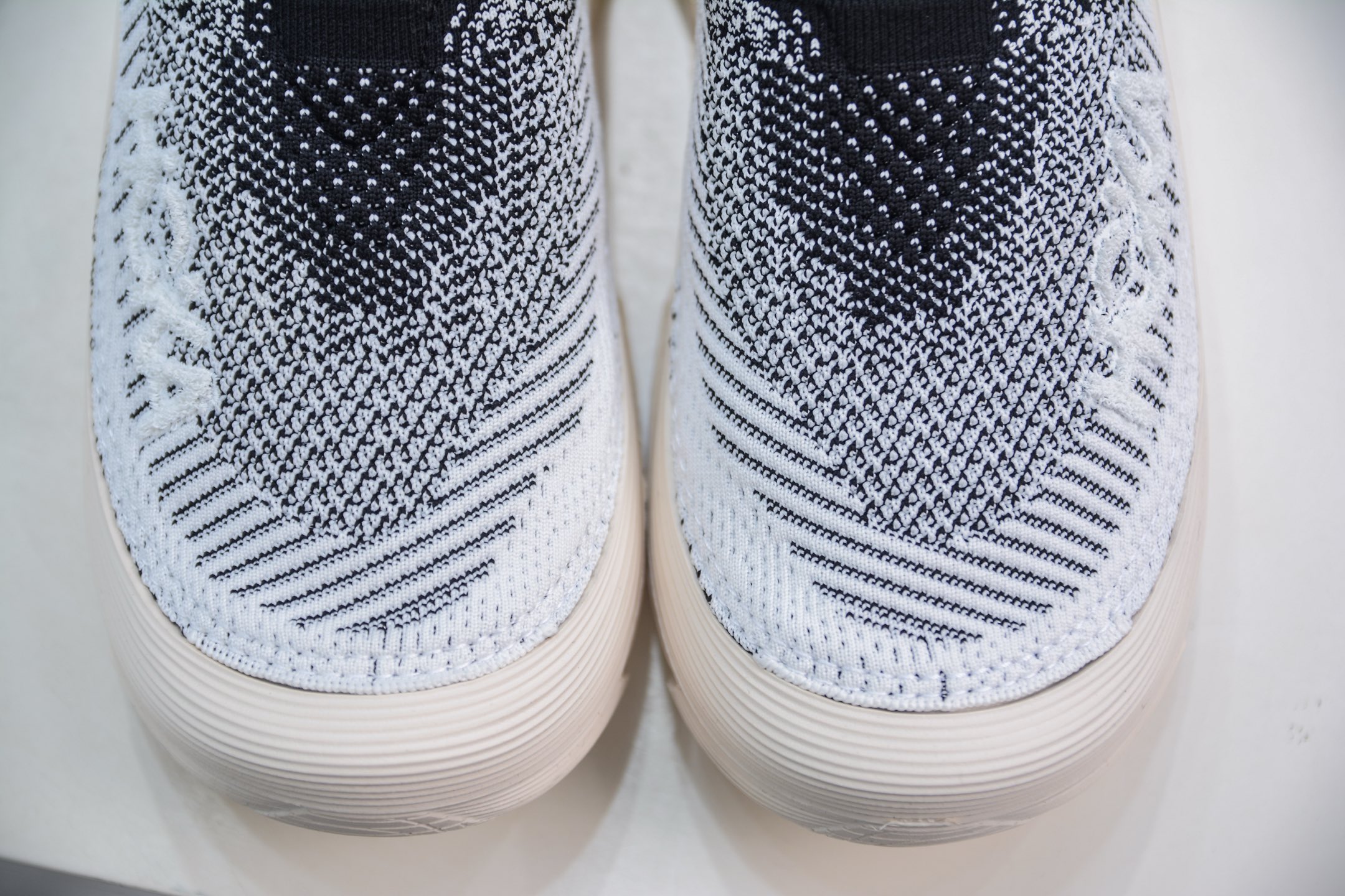 HK纯原 HOKA ONE ONE Restore TC 一脚蹬潮流徒步舒适缓震运动鞋 1134532/BKLB