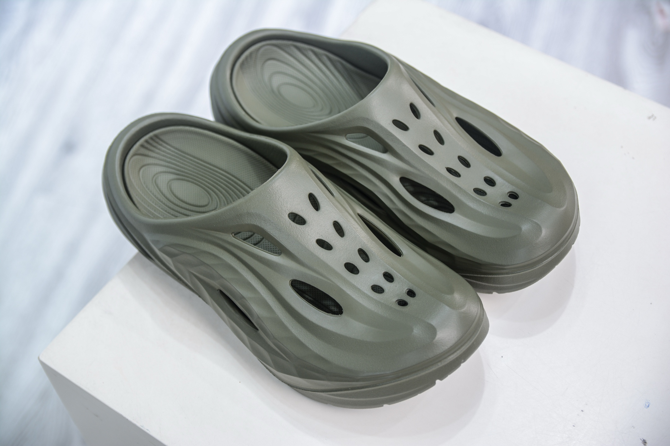 HK纯原 HOKA ONE ONE Ora 缓震拖鞋-莆田鞋,莆田鞋货源,高仿鞋,高仿鞋货源,安福档口,莆田高仿鞋,莆田鞋批发,高仿鞋批发,莆田高仿运动鞋,高仿运动鞋,莆田运动鞋 HK纯原 HOKA ONE ONE Ora 缓震拖鞋