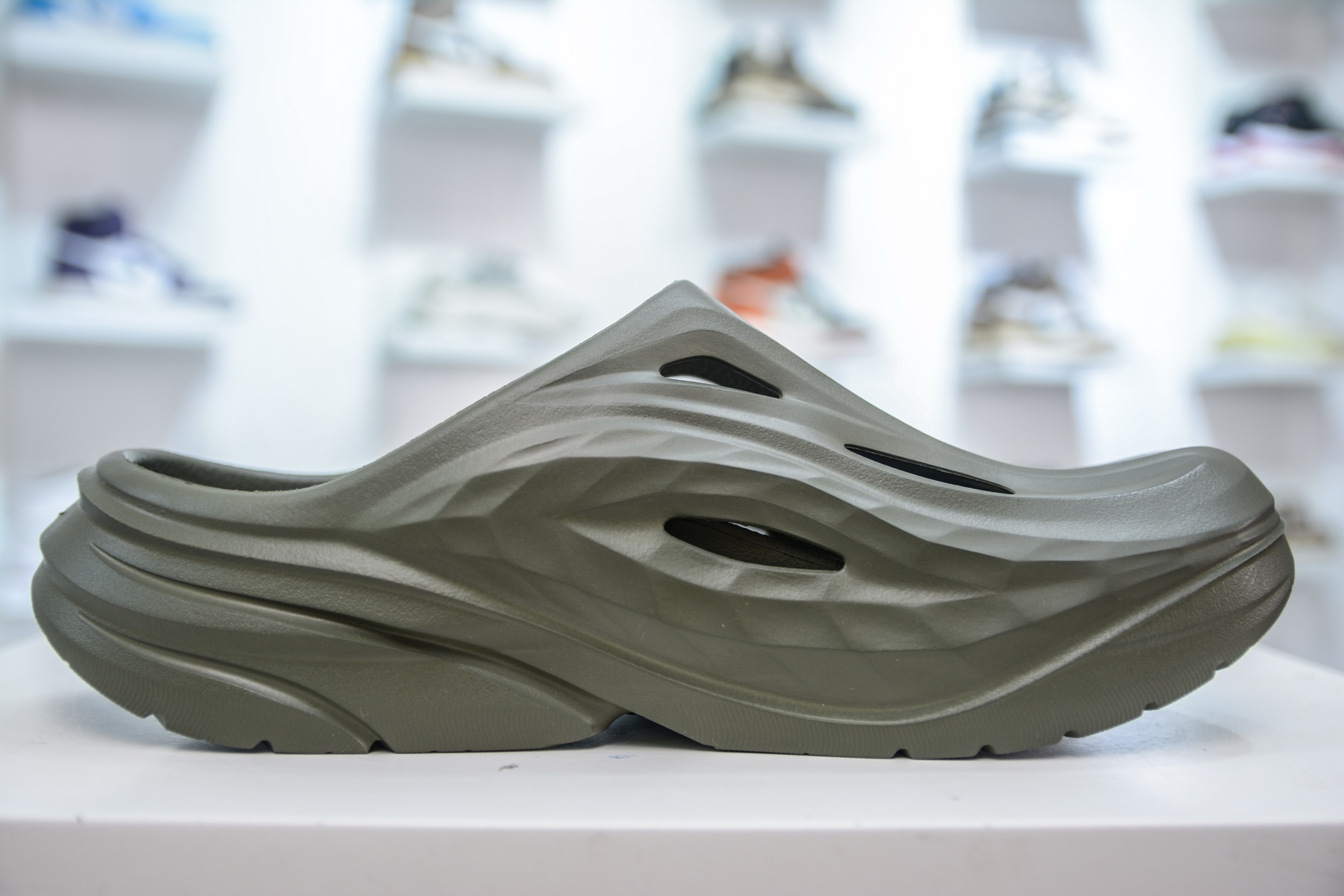 HK纯原 HOKA ONE ONE Ora 缓震拖鞋-莆田鞋,莆田鞋货源,高仿鞋,高仿鞋货源,安福档口,莆田高仿鞋,莆田鞋批发,高仿鞋批发,莆田高仿运动鞋,高仿运动鞋,莆田运动鞋 HK纯原 HOKA ONE ONE Ora 缓震拖鞋