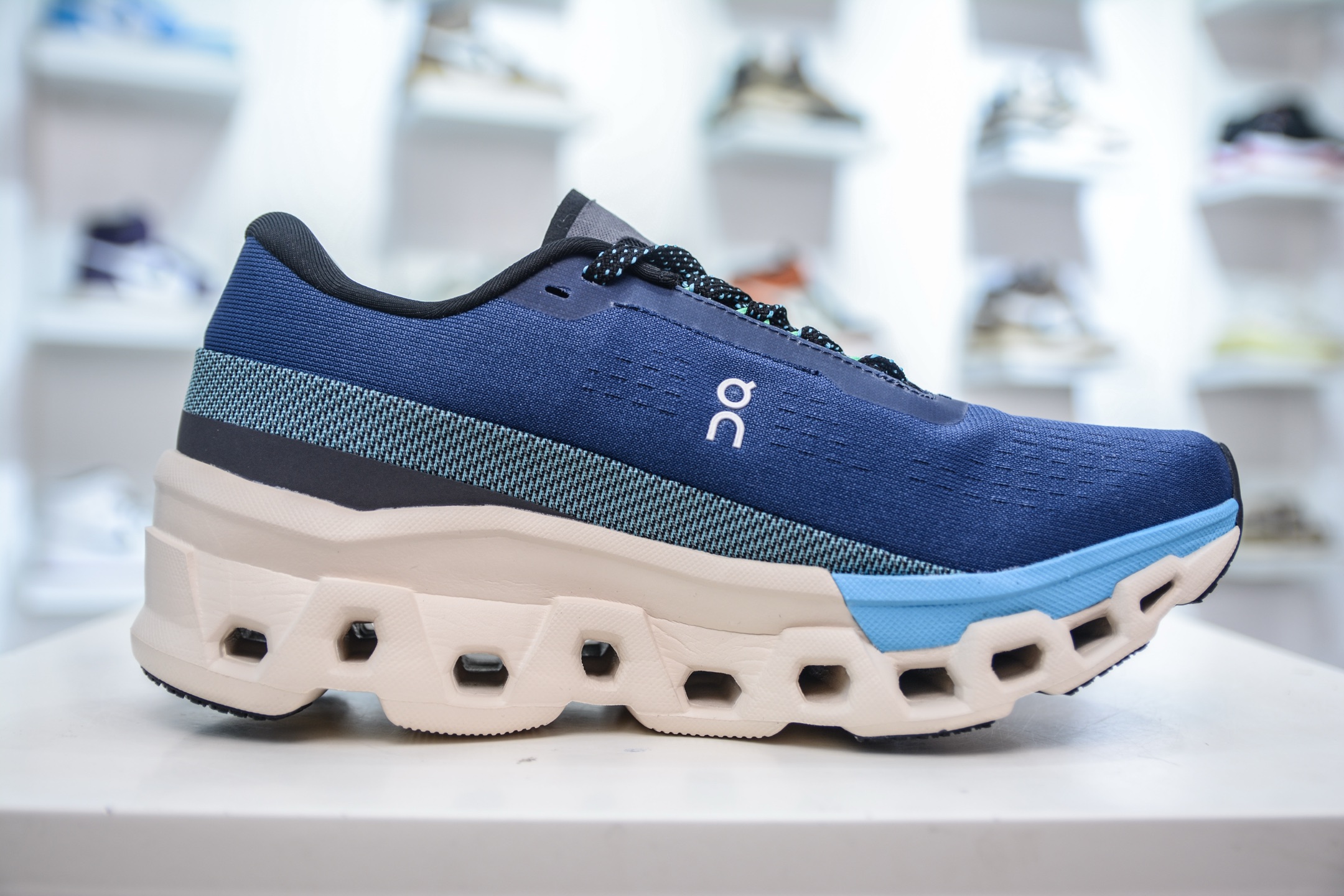 X版 昂跑ON Running Cloudmonster Hyper”Black Iron Lima”克劳德怪兽超级系列低帮厚底轻量舒适多功能休闲运动慢跑鞋  3ME10112903