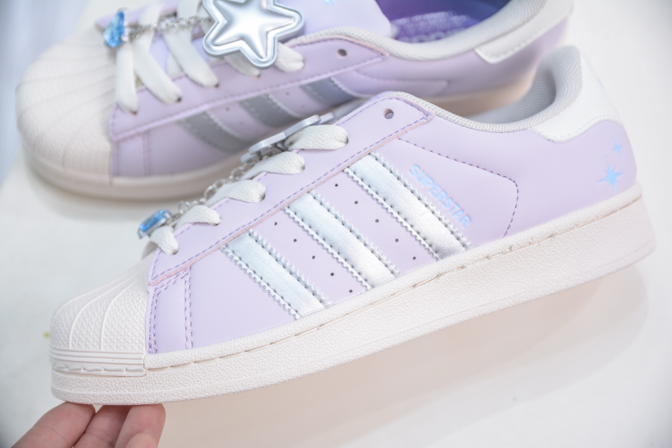 AD Originals Superstar W 贝壳头 JQ8776-莆田鞋,莆田鞋货源,高仿鞋,高仿鞋货源,安福档口,莆田高仿鞋,莆田鞋批发,高仿鞋批发,莆田高仿运动鞋,高仿运动鞋,莆田运动鞋 AD Originals Superstar W 贝壳头 JQ8776