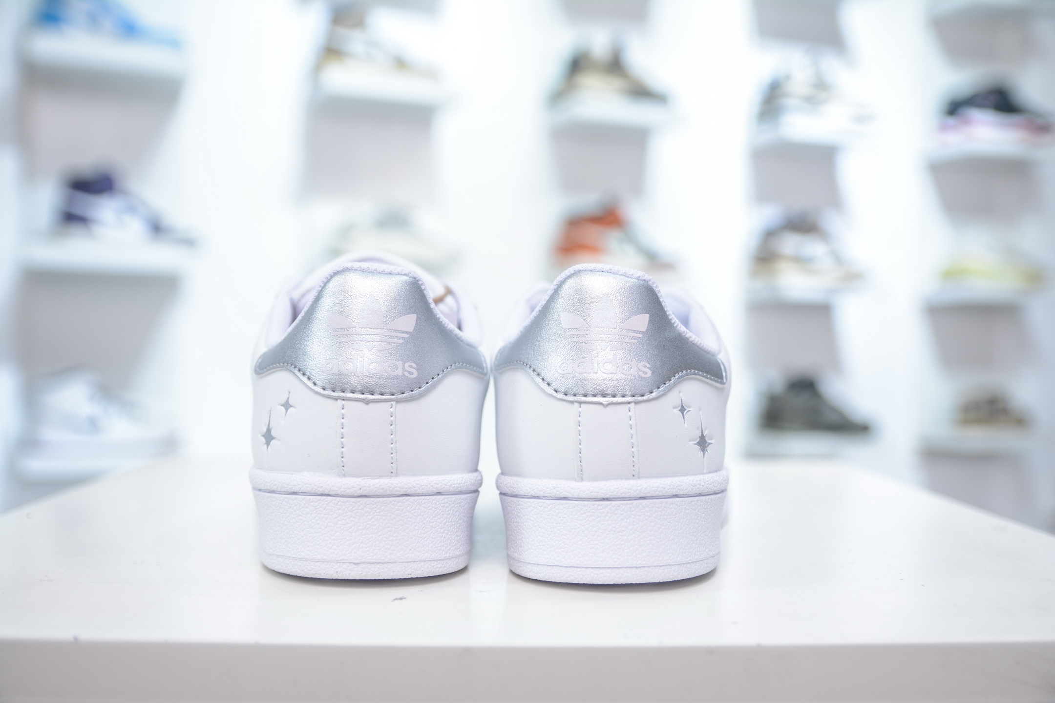 AD Originals Superstar W 贝壳头 JQ8777-莆田鞋,莆田鞋货源,高仿鞋,高仿鞋货源,安福档口,莆田高仿鞋,莆田鞋批发,高仿鞋批发,莆田高仿运动鞋,高仿运动鞋,莆田运动鞋 AD Originals Superstar W 贝壳头 JQ8777