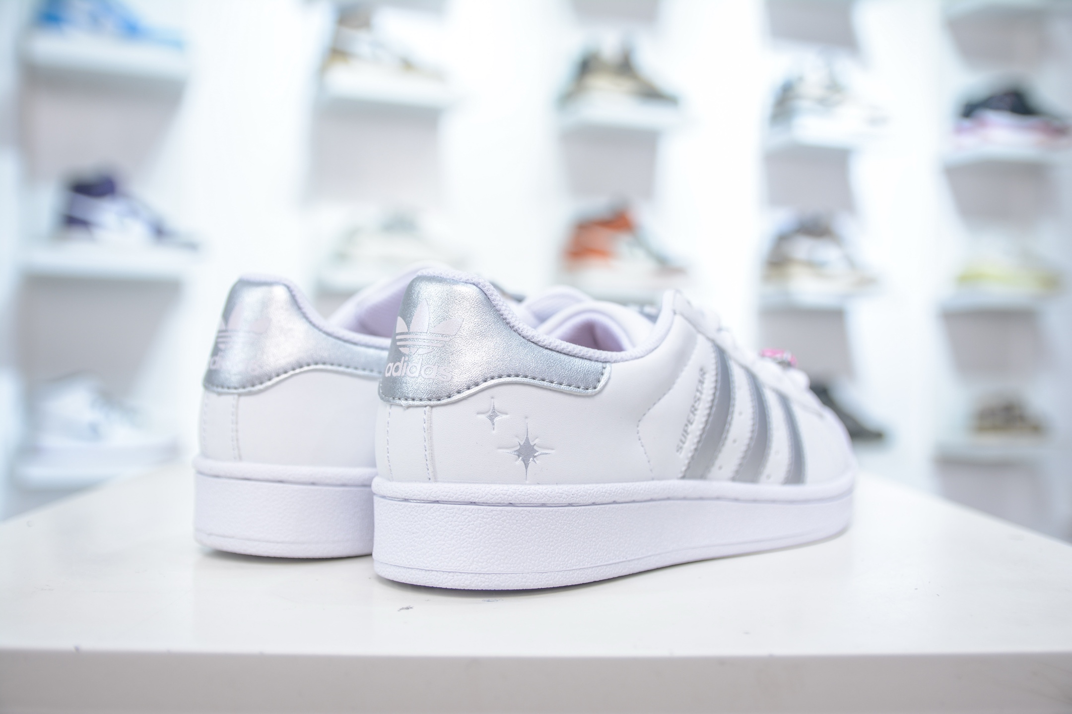 AD Originals Superstar W 贝壳头 JQ8777-莆田鞋,莆田鞋货源,高仿鞋,高仿鞋货源,安福档口,莆田高仿鞋,莆田鞋批发,高仿鞋批发,莆田高仿运动鞋,高仿运动鞋,莆田运动鞋 AD Originals Superstar W 贝壳头 JQ8777