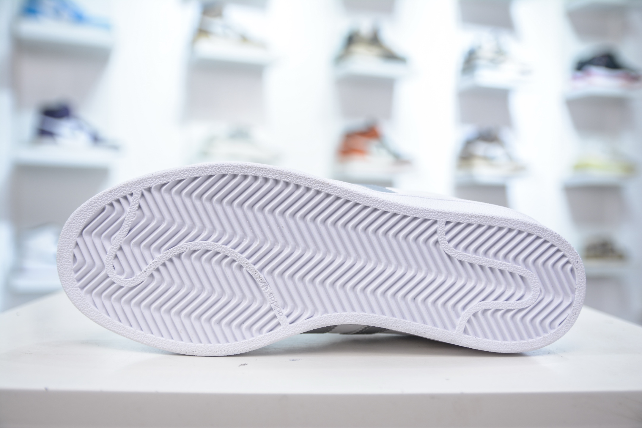 AD Originals Superstar W 贝壳头 JQ8777-莆田鞋,莆田鞋货源,高仿鞋,高仿鞋货源,安福档口,莆田高仿鞋,莆田鞋批发,高仿鞋批发,莆田高仿运动鞋,高仿运动鞋,莆田运动鞋 AD Originals Superstar W 贝壳头 JQ8777